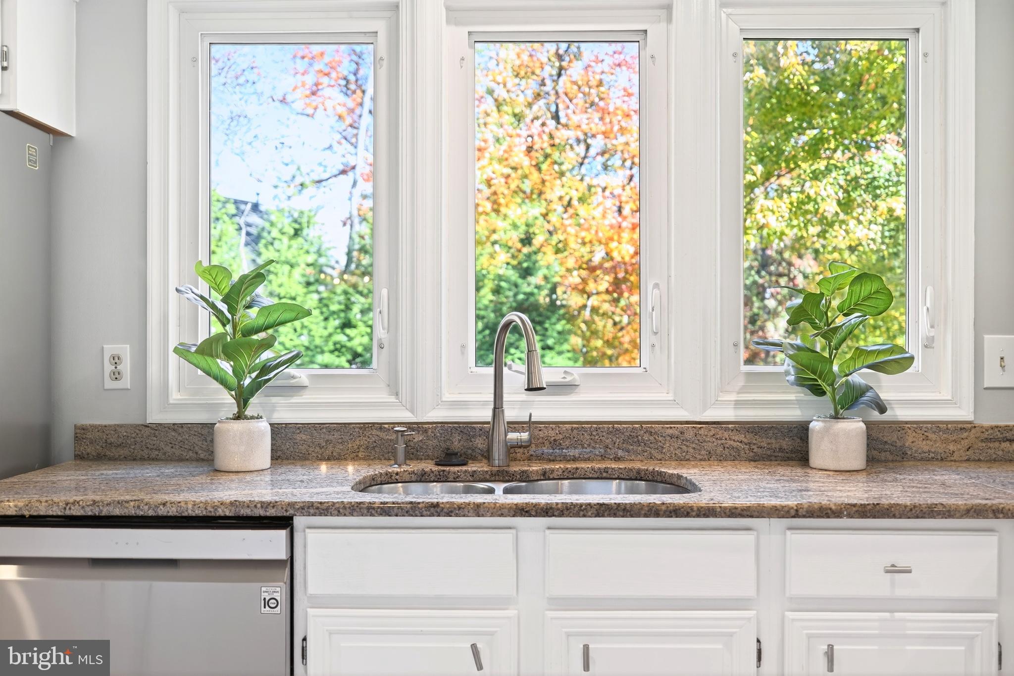 CROSSPOINTE - Residential