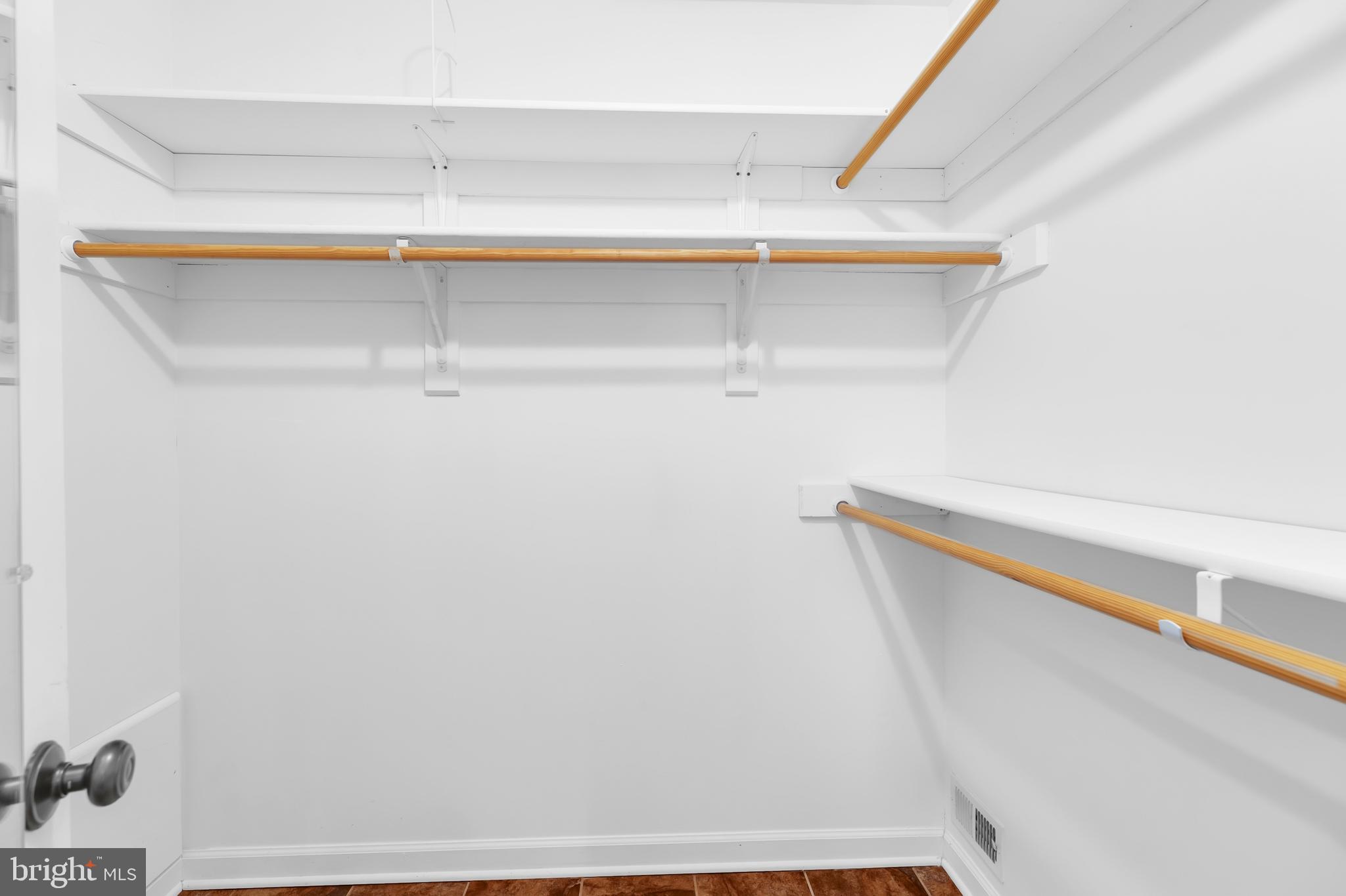 CROSSPOINTE - Residential