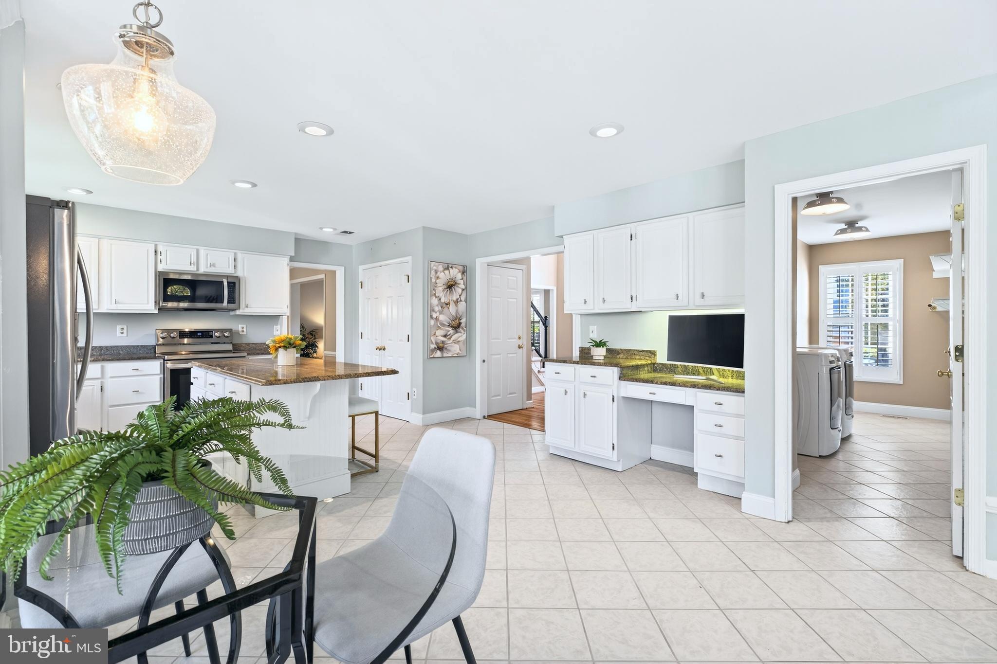 CROSSPOINTE - Residential