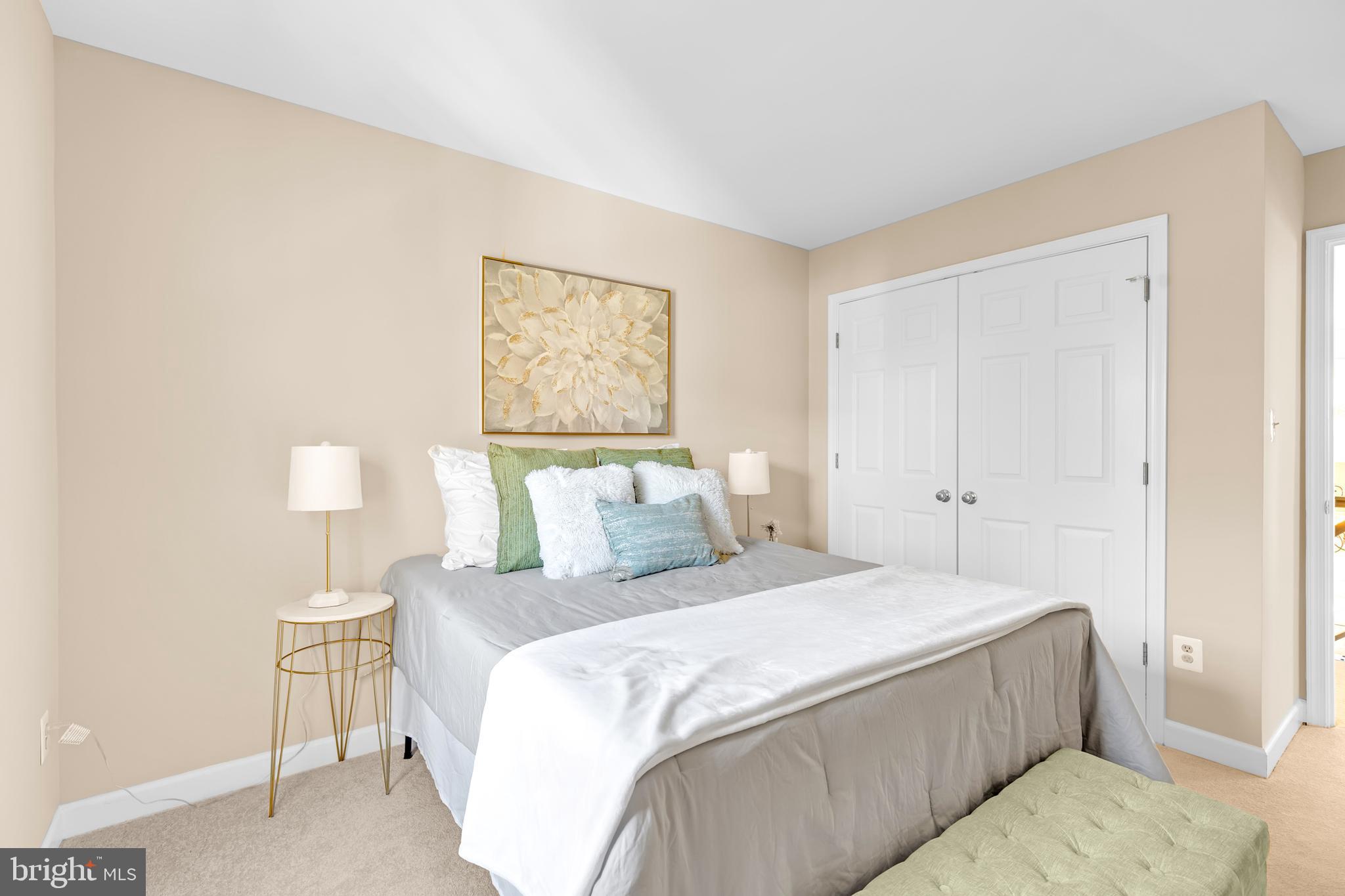 CROSSPOINTE - Residential