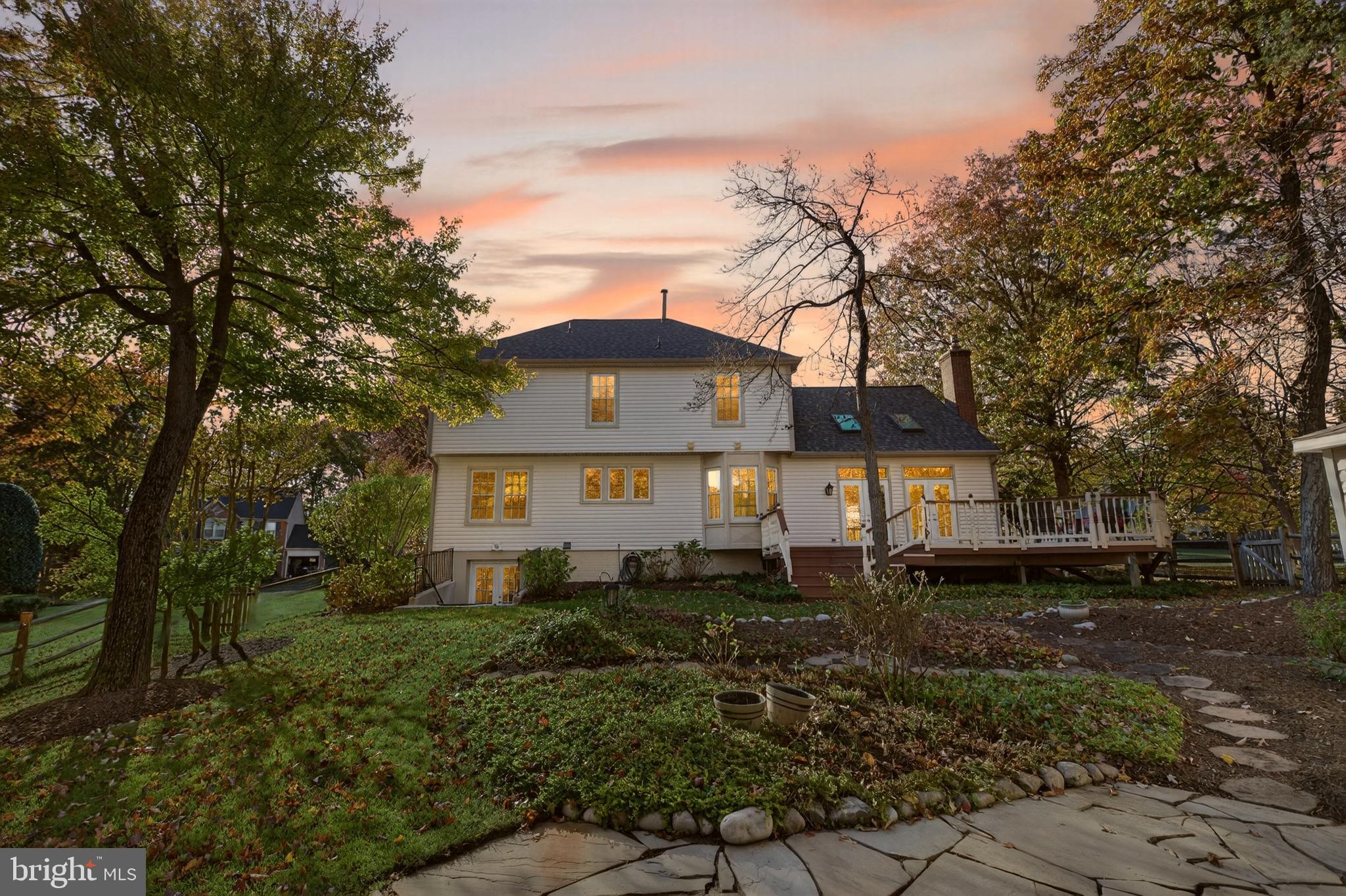 CROSSPOINTE - Residential