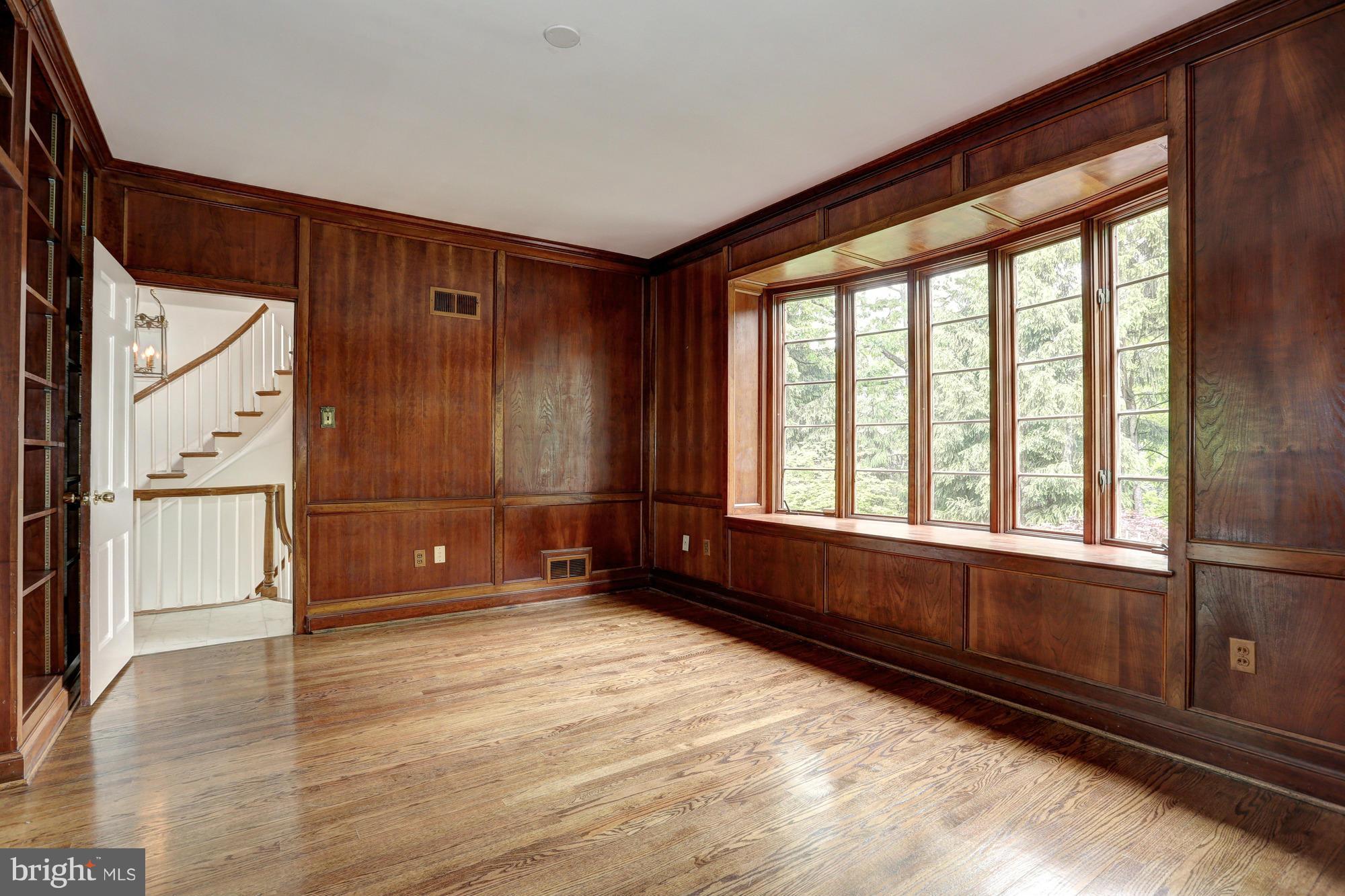 SPRING VALLEY - Residential