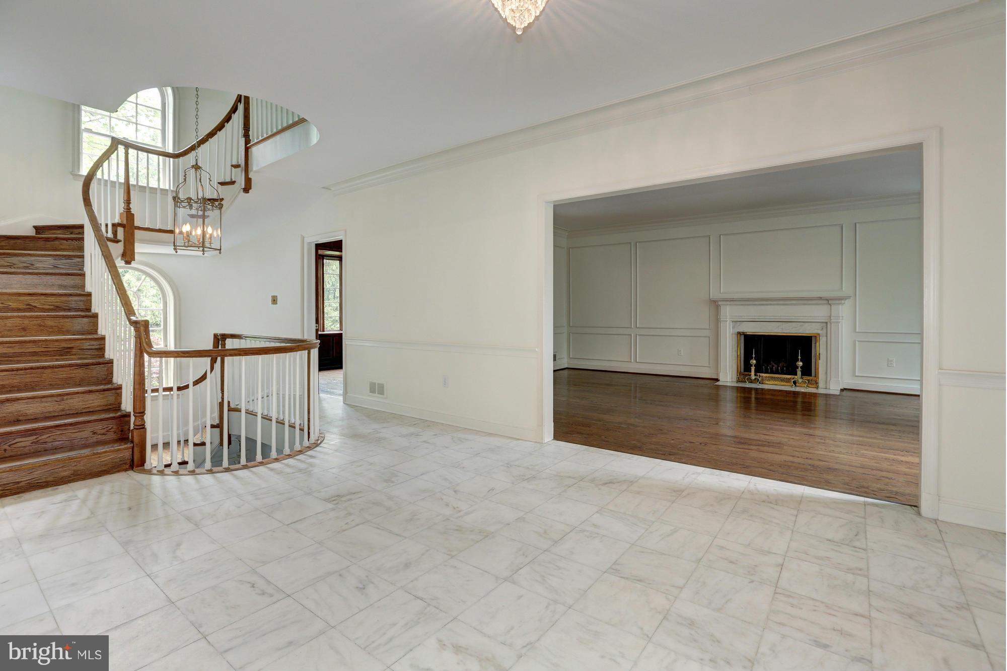 SPRING VALLEY - Residential