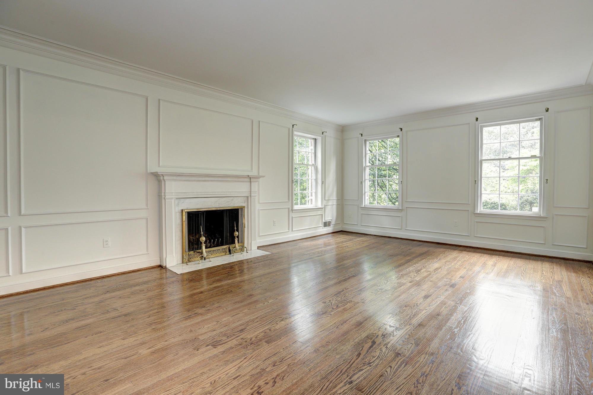 SPRING VALLEY - Residential