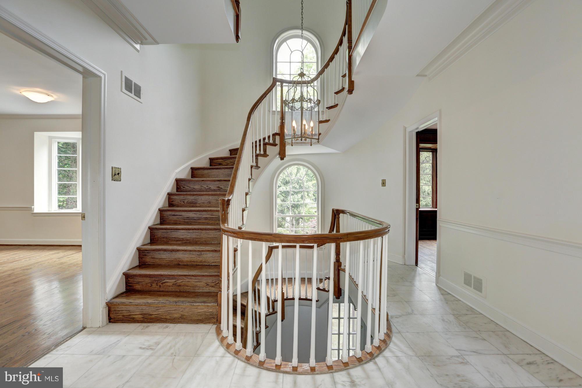 SPRING VALLEY - Residential
