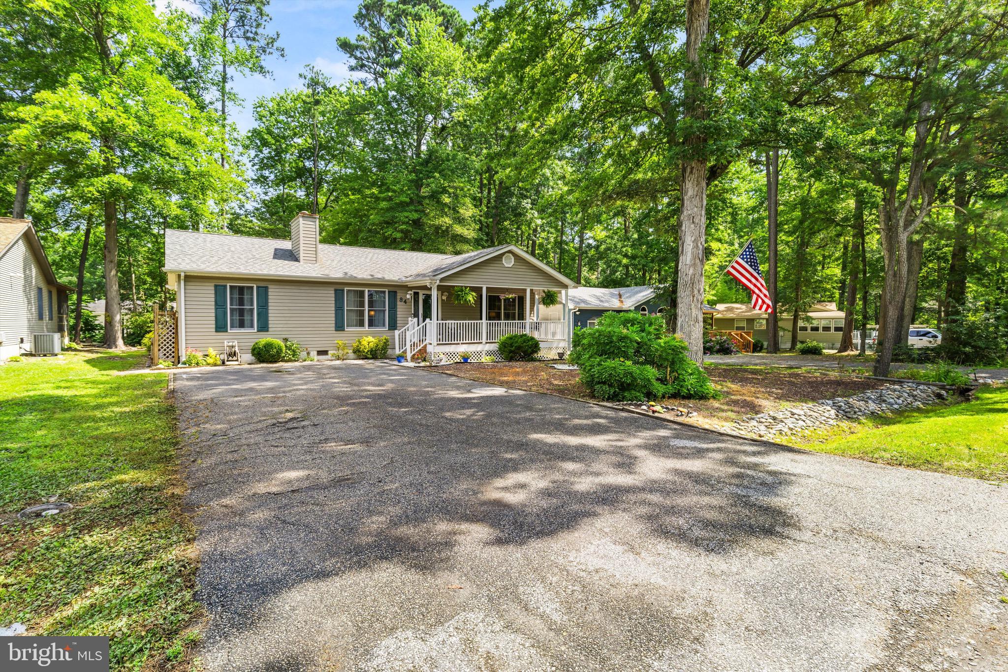 84 SEAFARER LANE