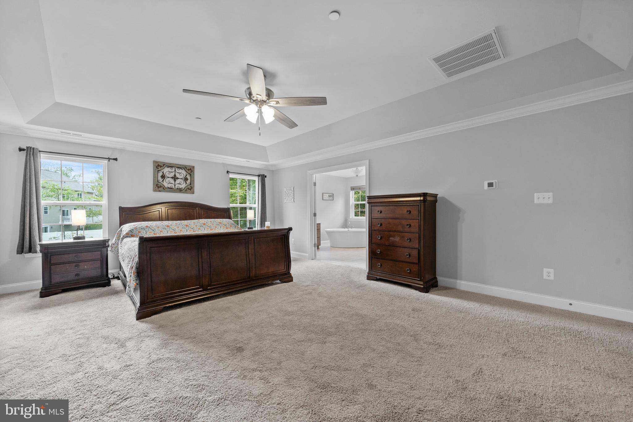 OAKLAND HALL - Residential