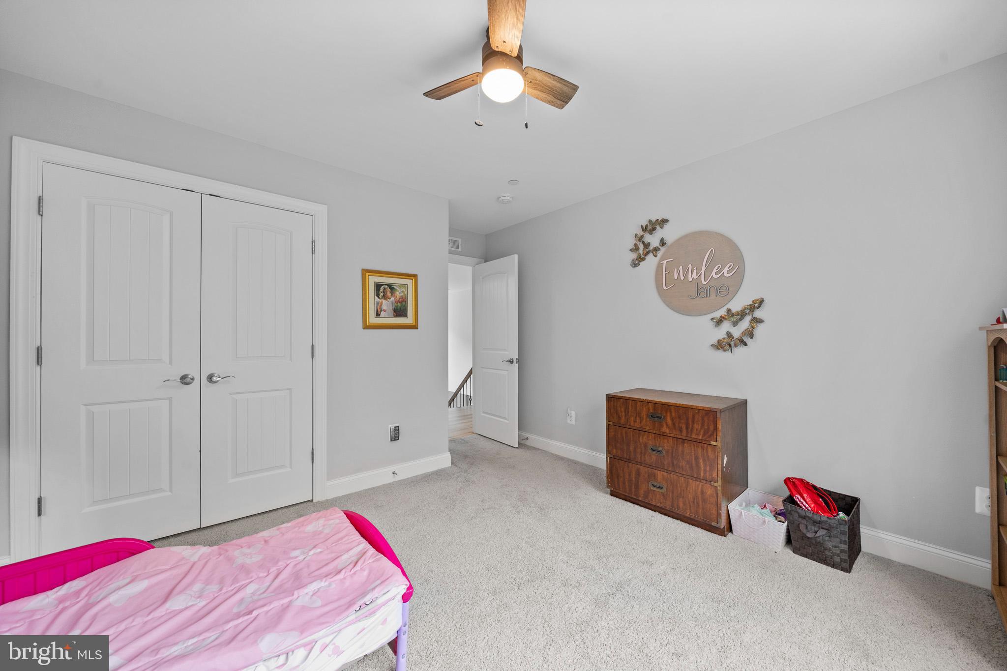 OAKLAND HALL - Residential