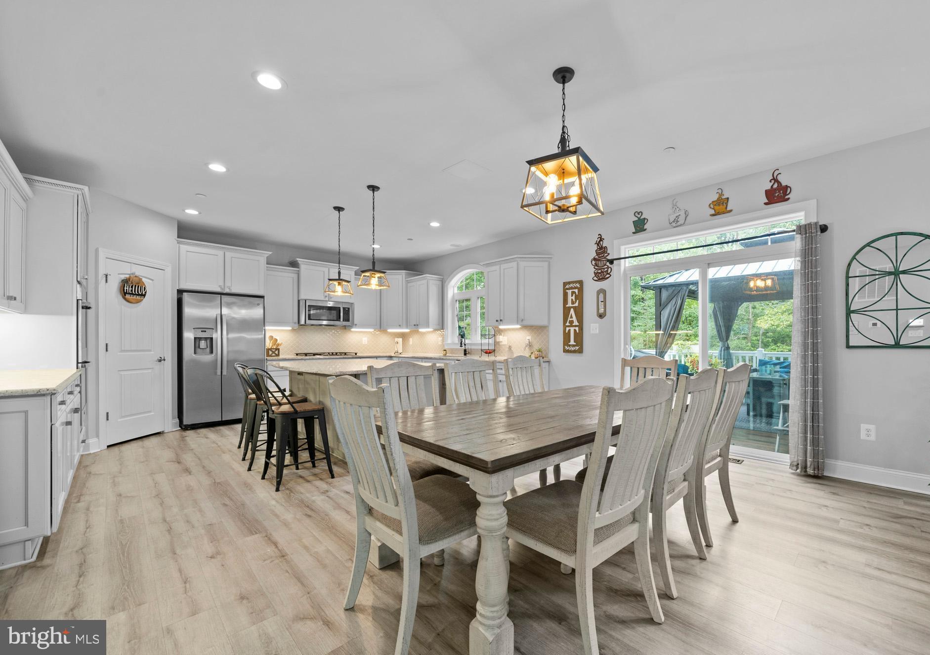 OAKLAND HALL - Residential