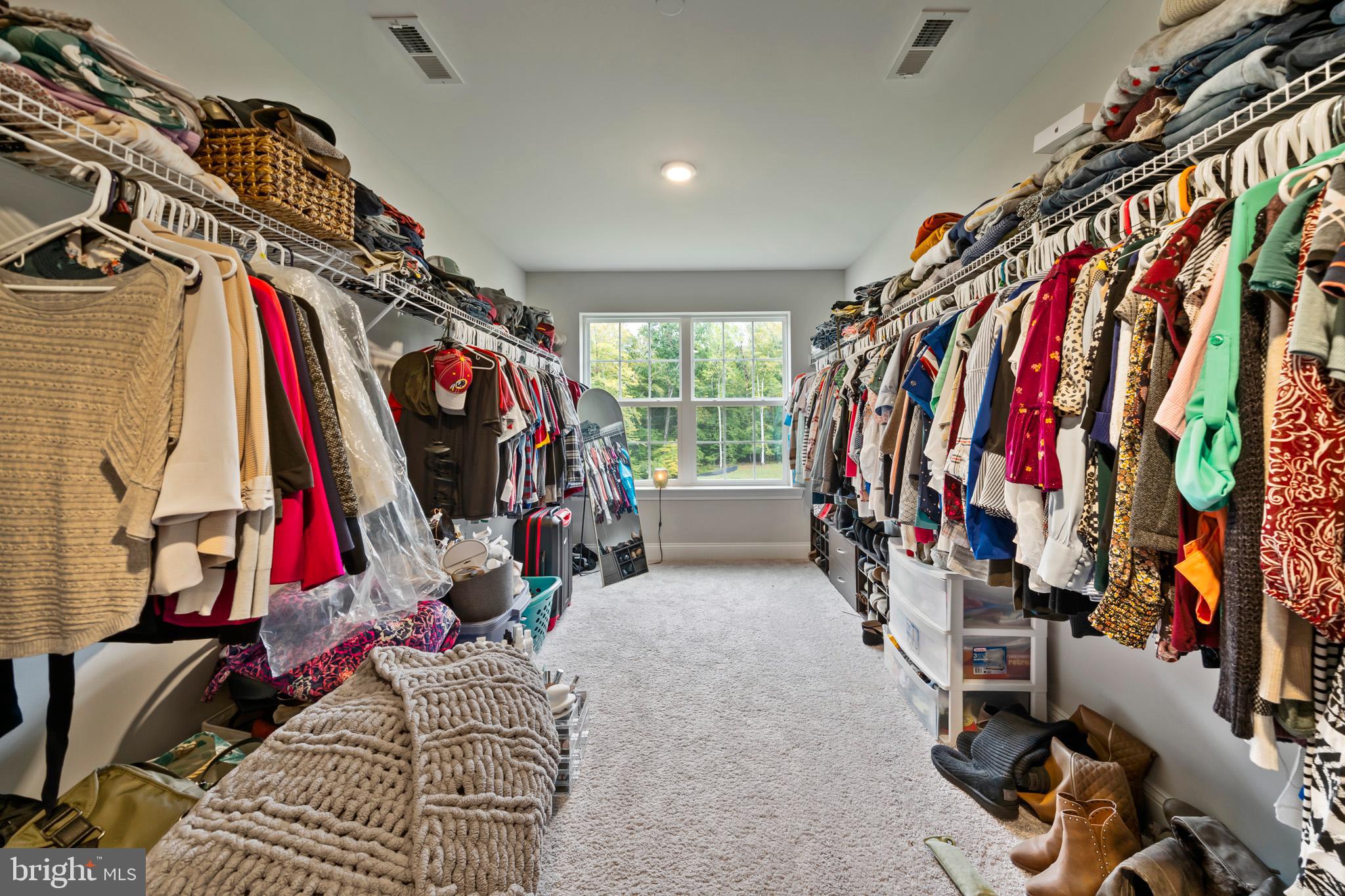 OAKLAND HALL - Residential