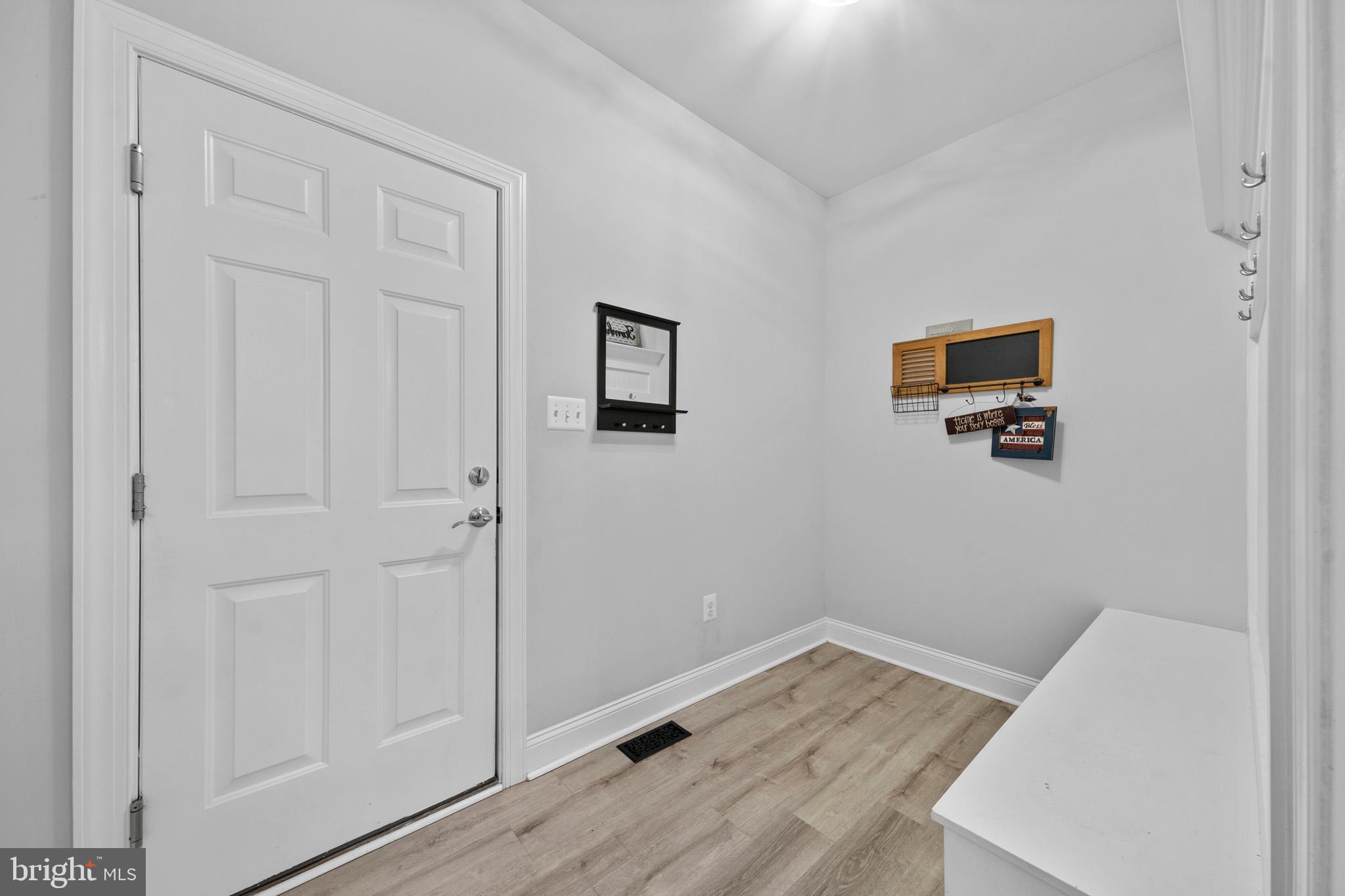 OAKLAND HALL - Residential