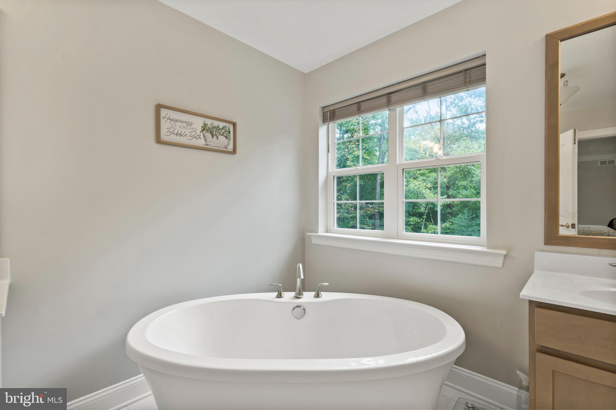 OAKLAND HALL - Residential