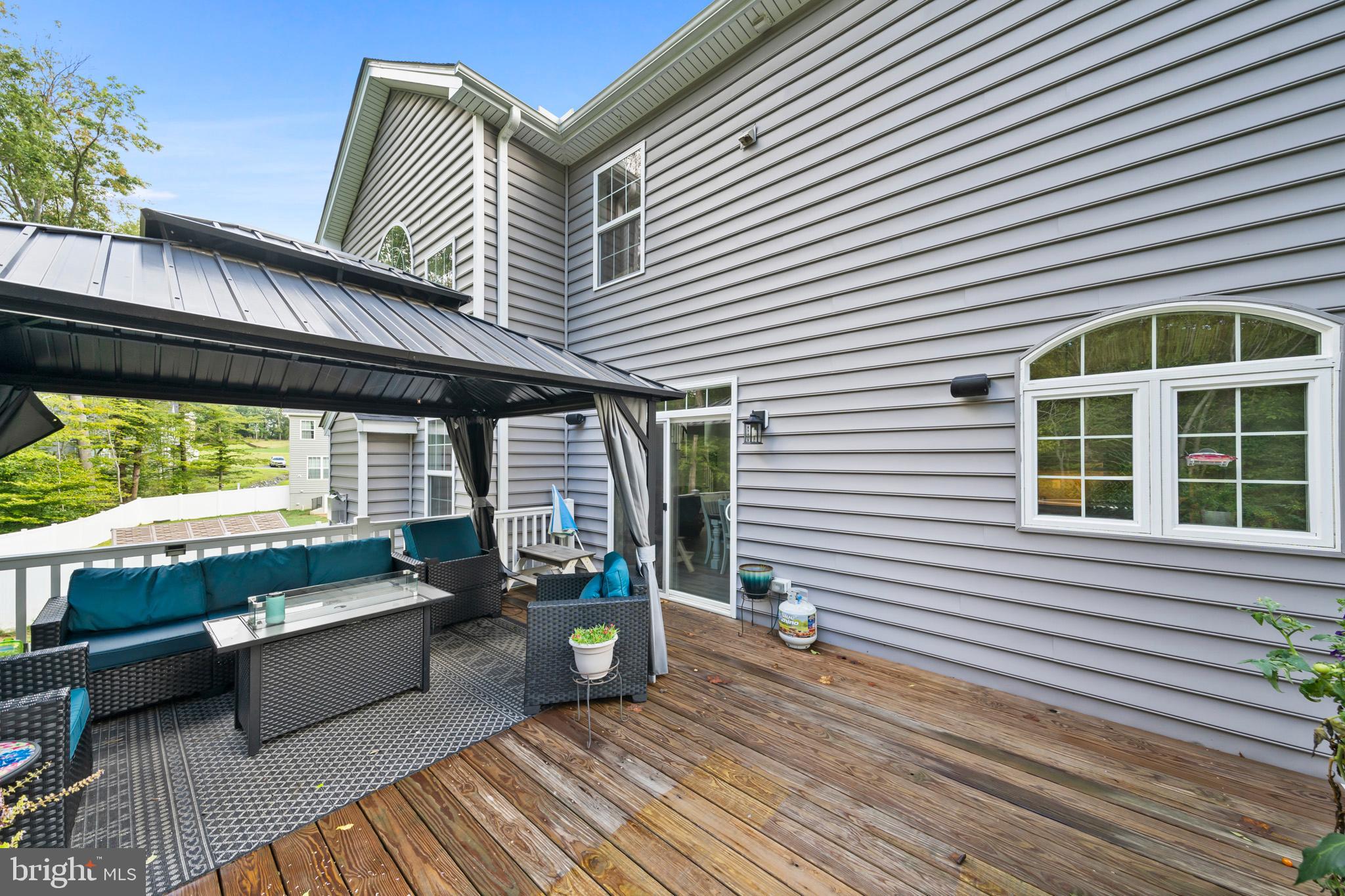 OAKLAND HALL - Residential