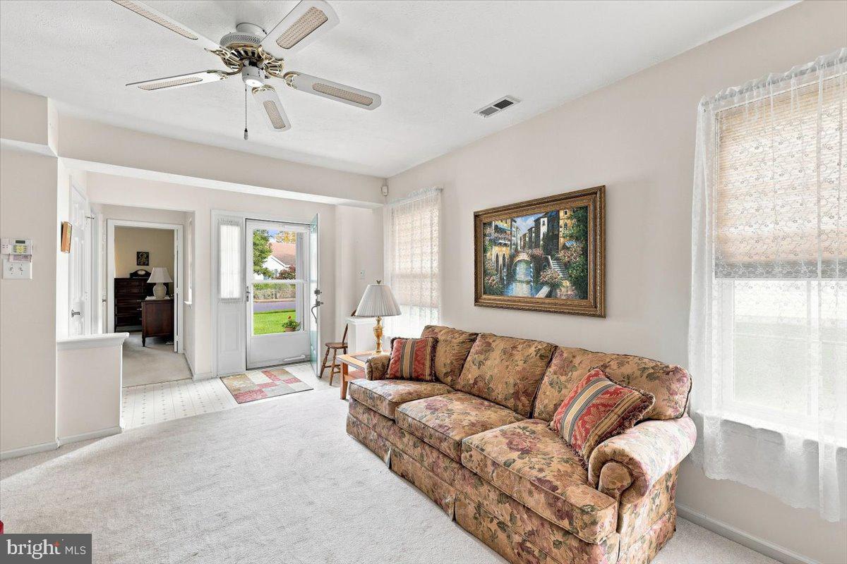 44 PEPPERGRASS DRIVE N