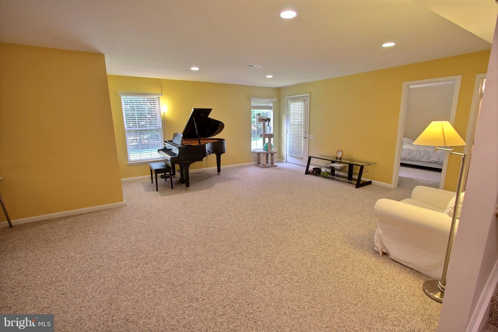 CLOPPERS MILL WEST - Residential