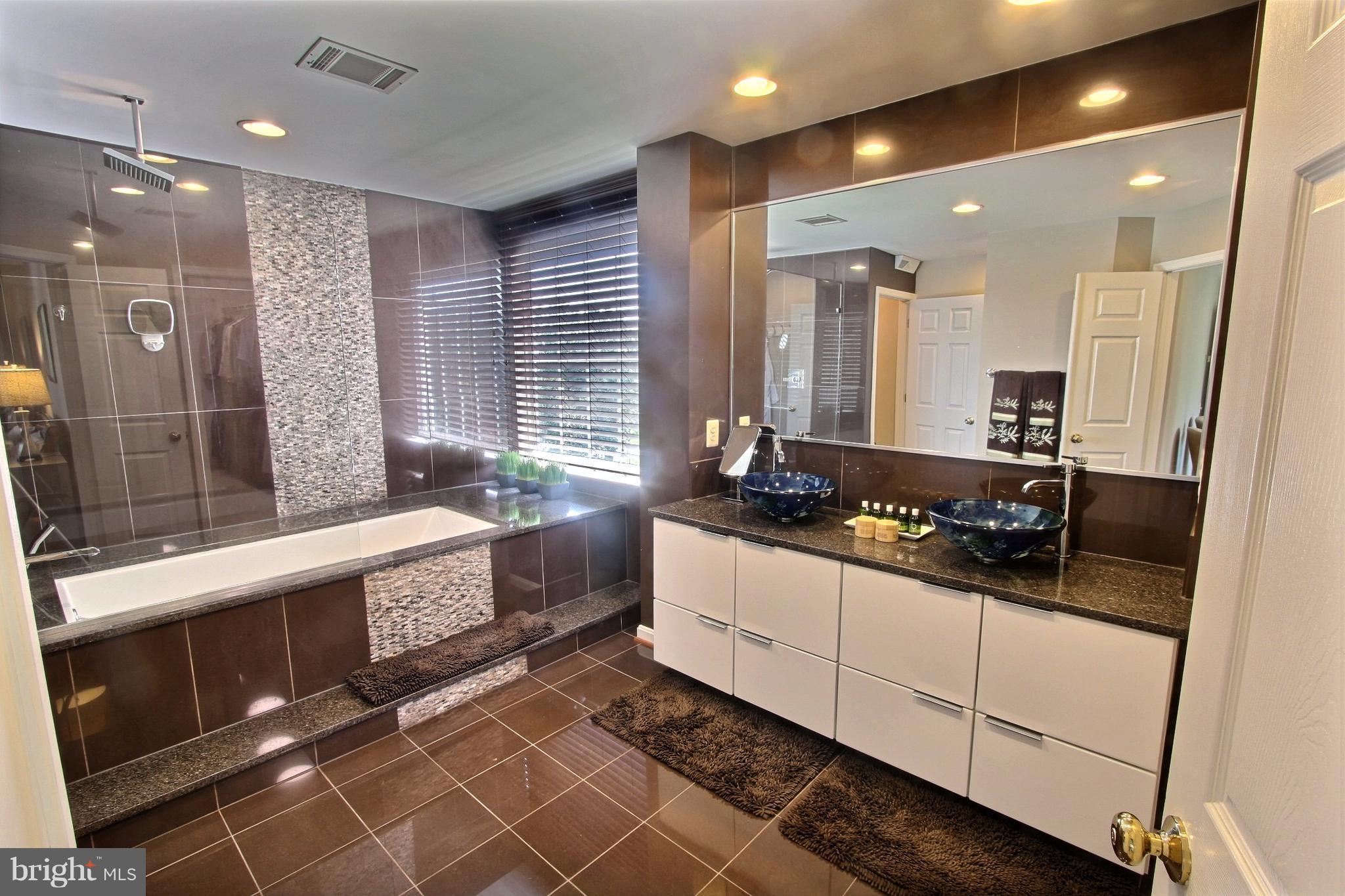 CLOPPERS MILL WEST - Residential