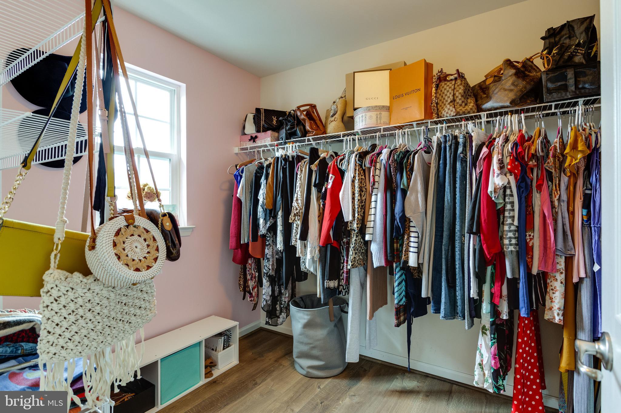 SUN UP - Residential