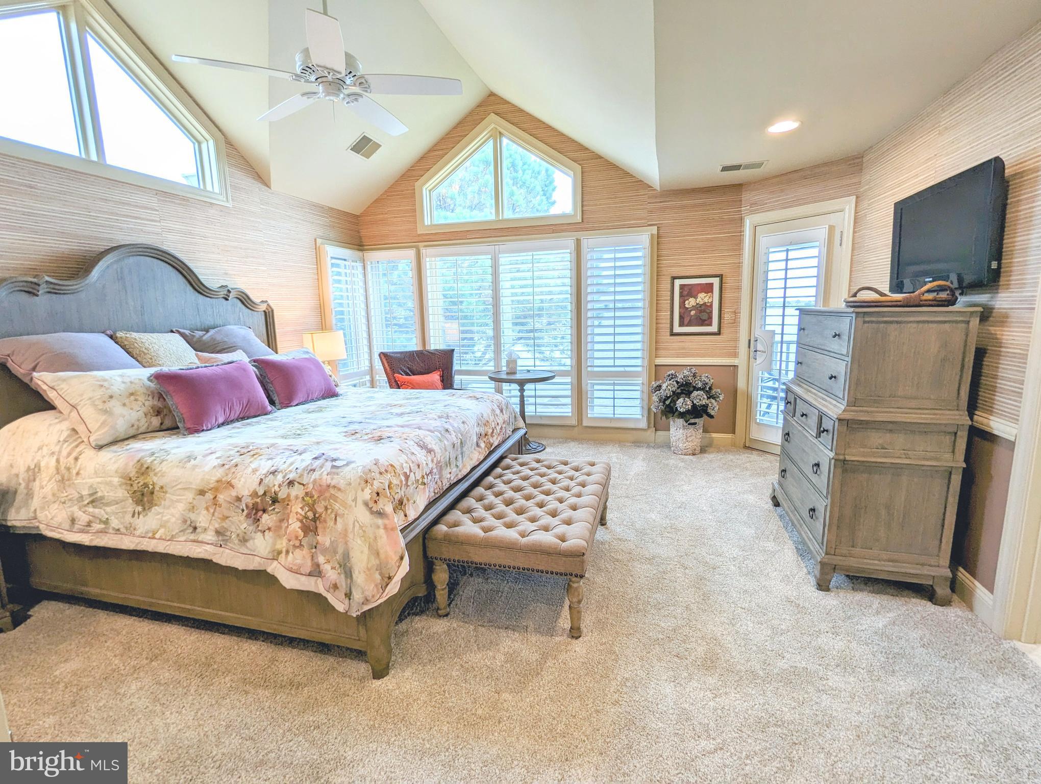 NARROWS POINTE - Residential