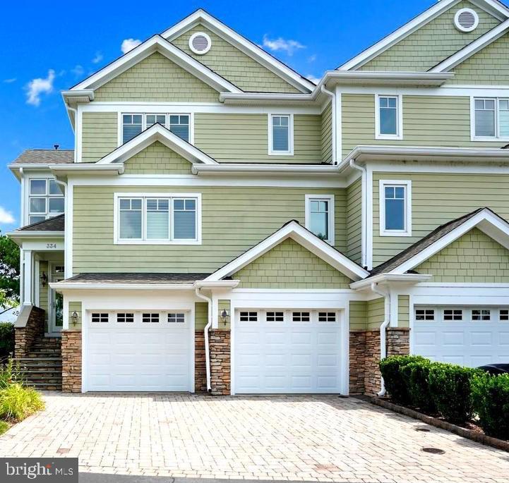 NARROWS POINTE - Residential