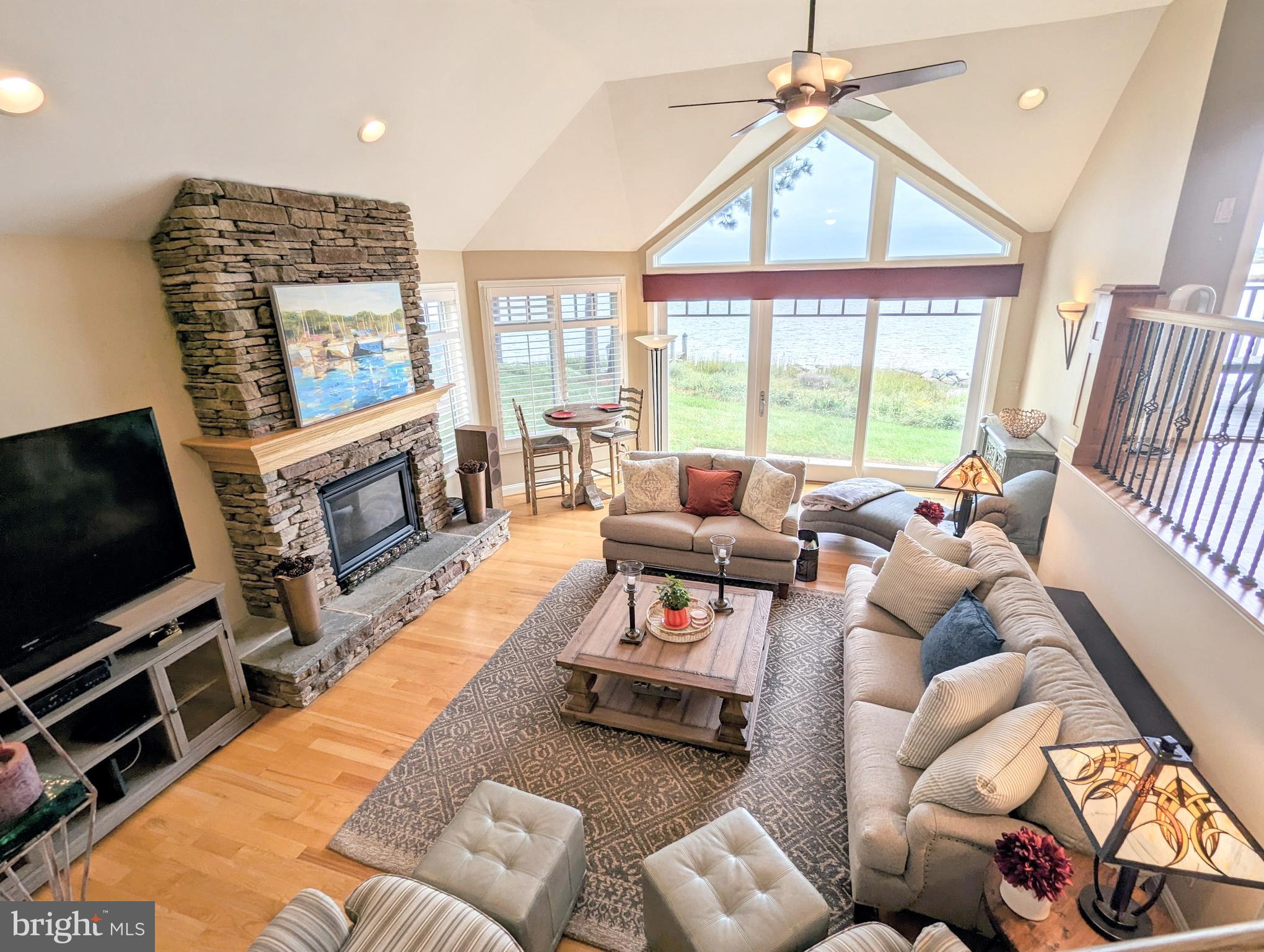 NARROWS POINTE - Residential