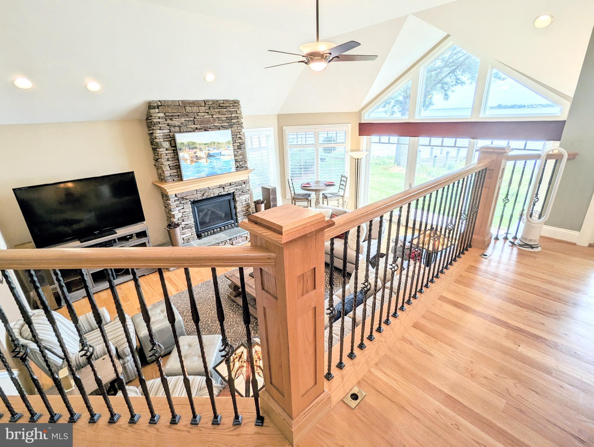 NARROWS POINTE - Residential