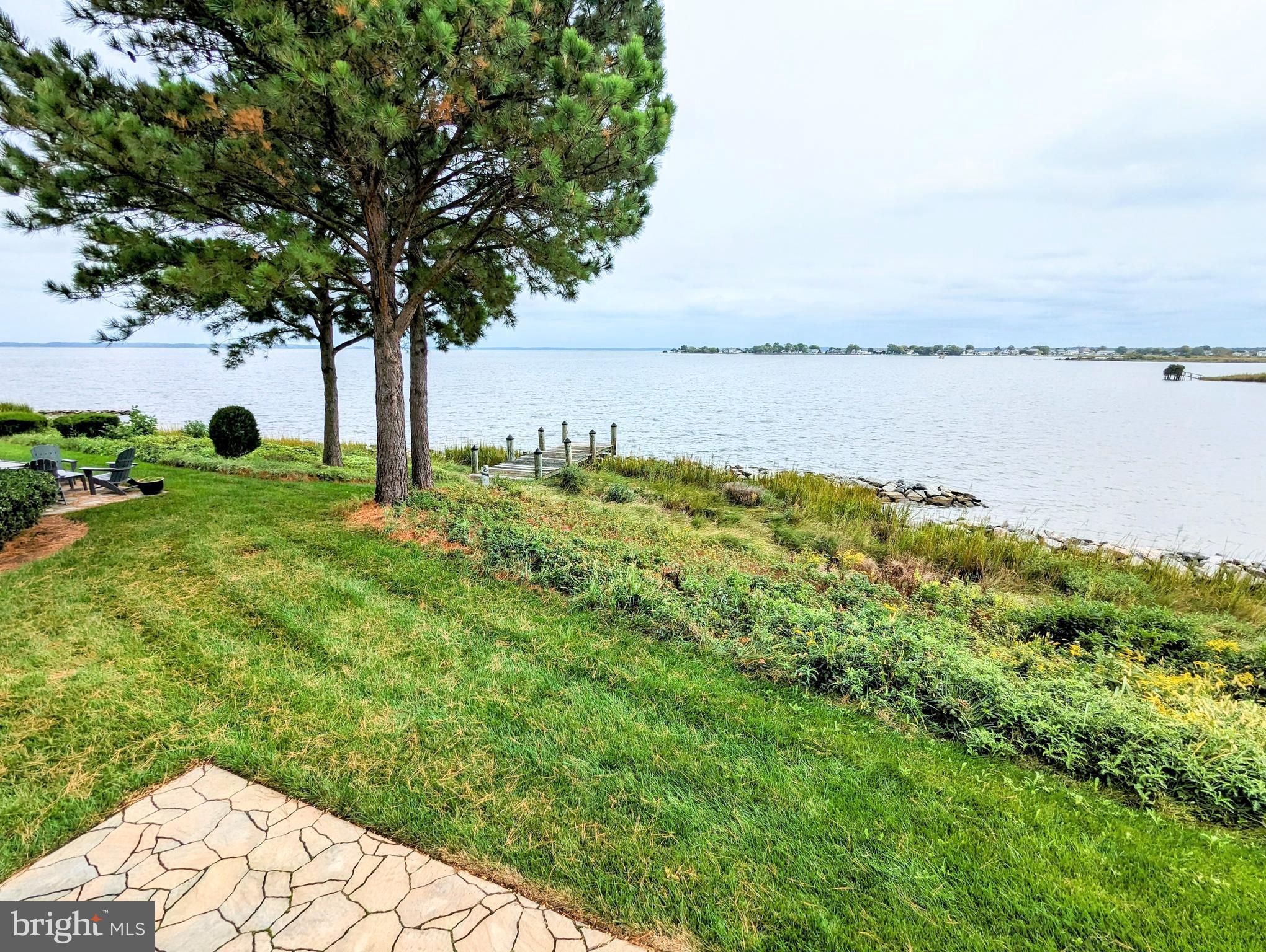 NARROWS POINTE - Residential