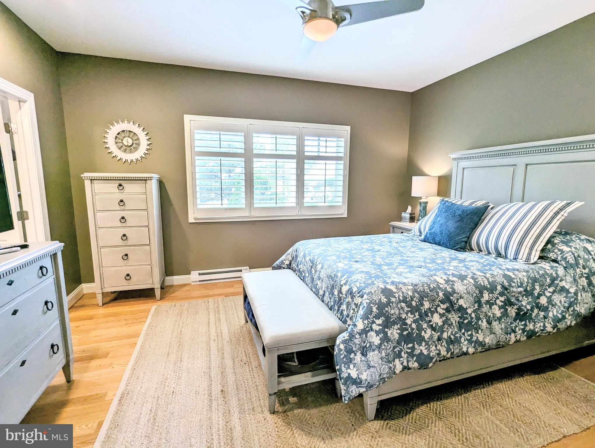 NARROWS POINTE - Residential