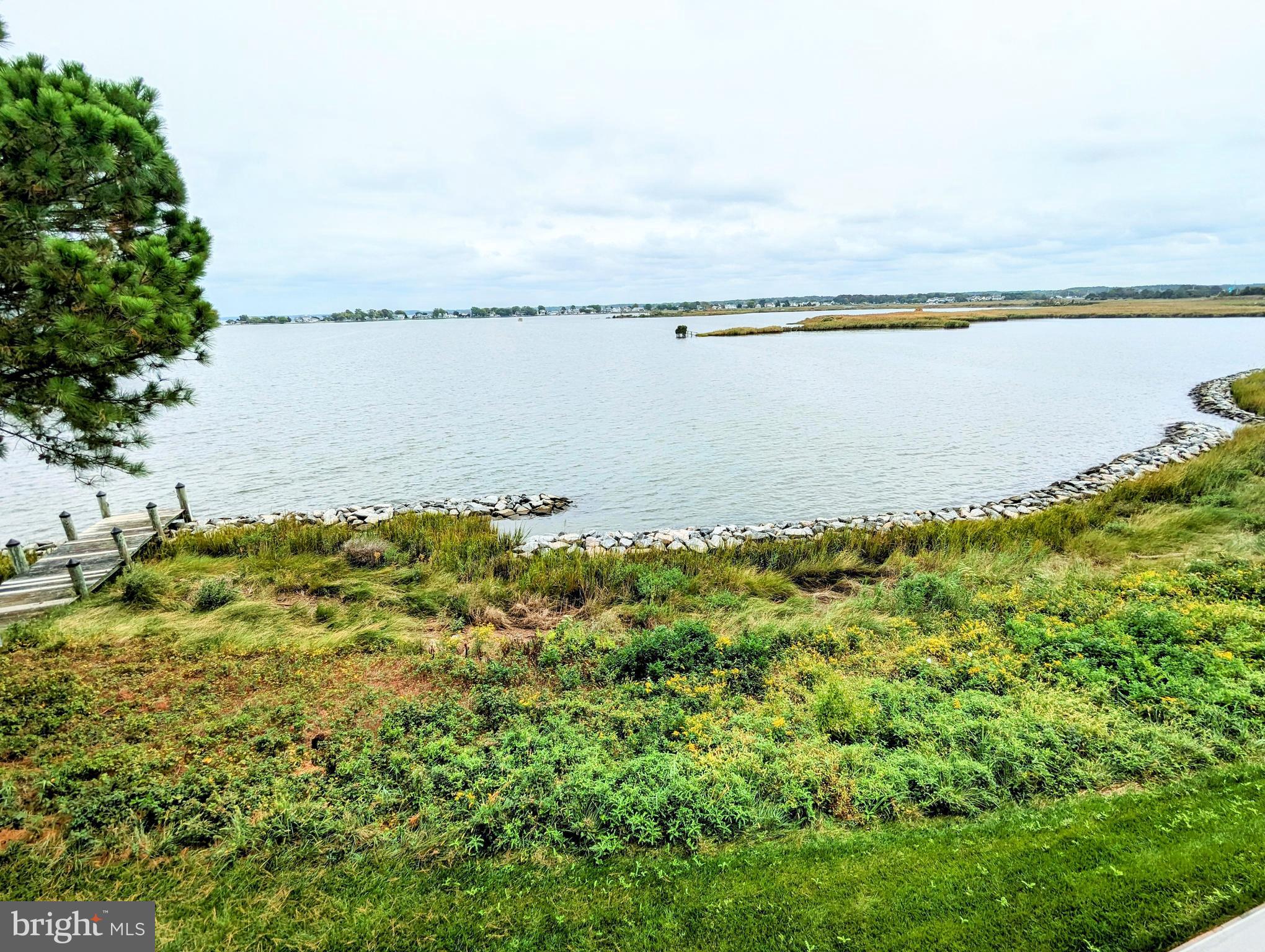 NARROWS POINTE - Residential