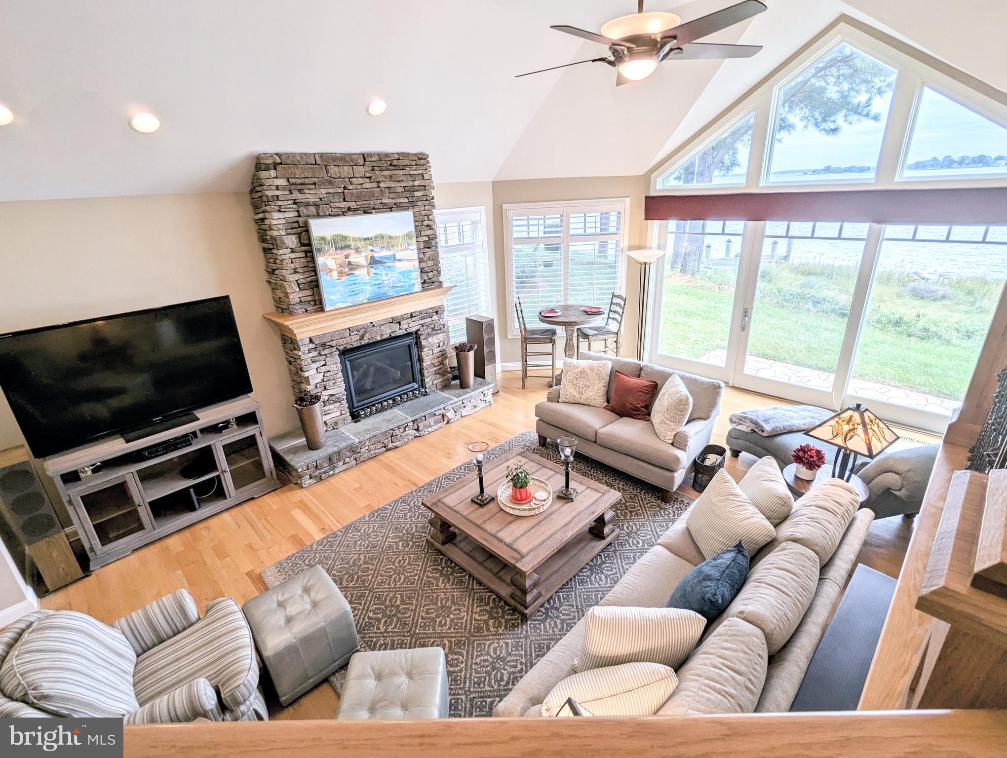 NARROWS POINTE - Residential