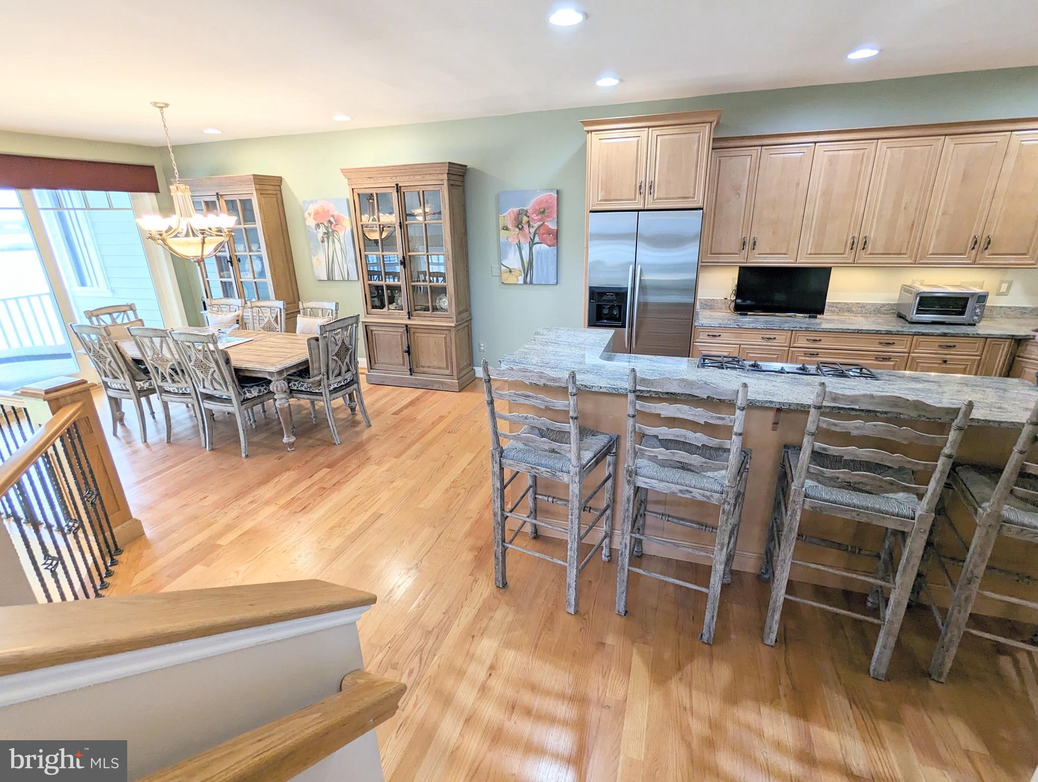 NARROWS POINTE - Residential