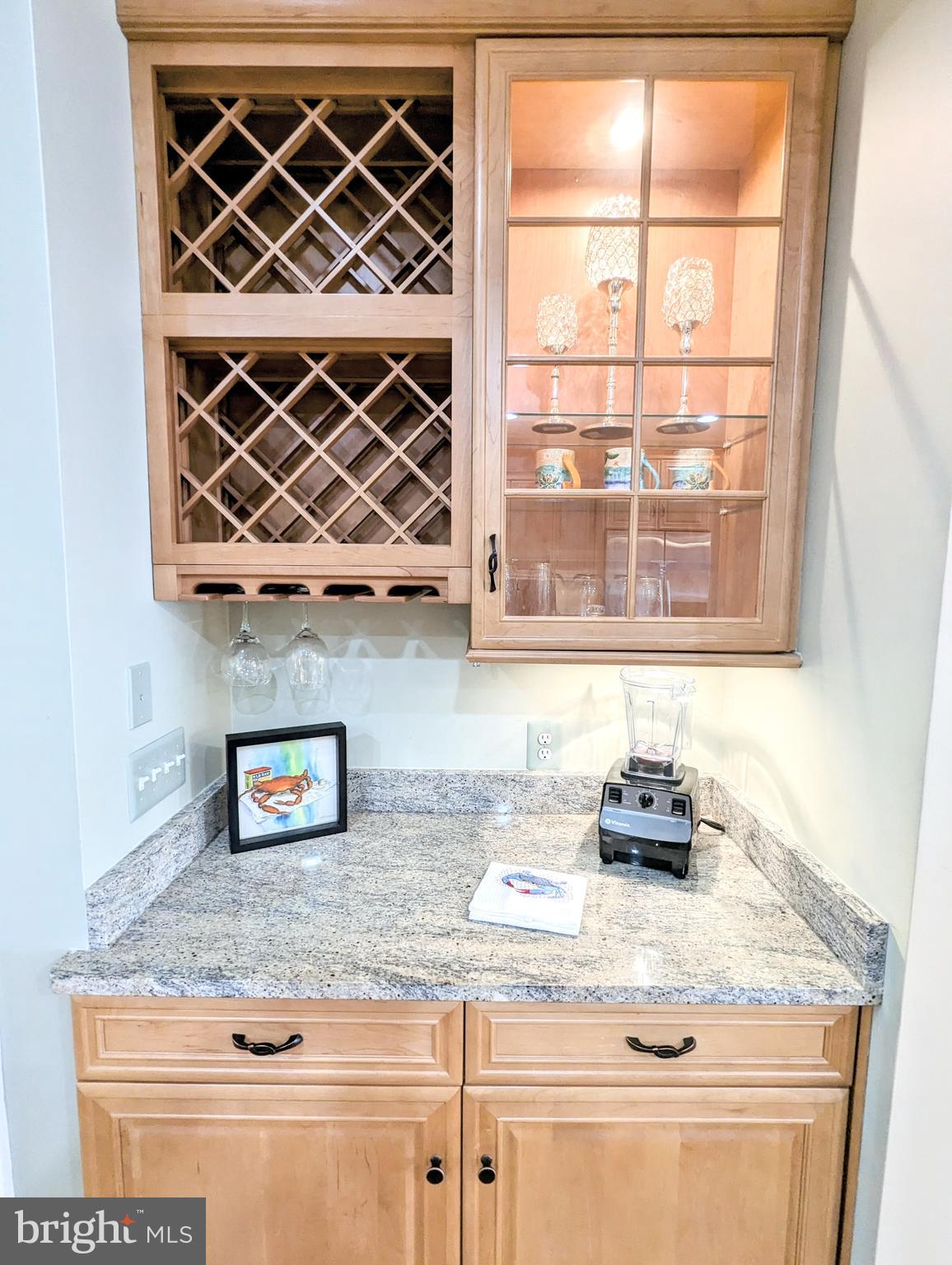 NARROWS POINTE - Residential