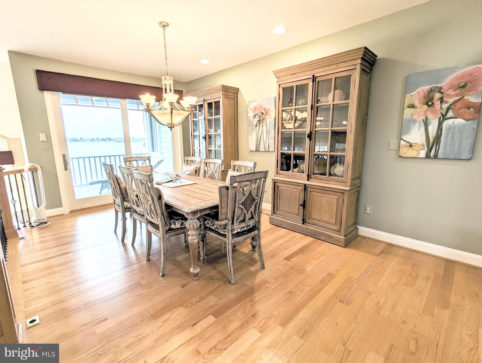 NARROWS POINTE - Residential