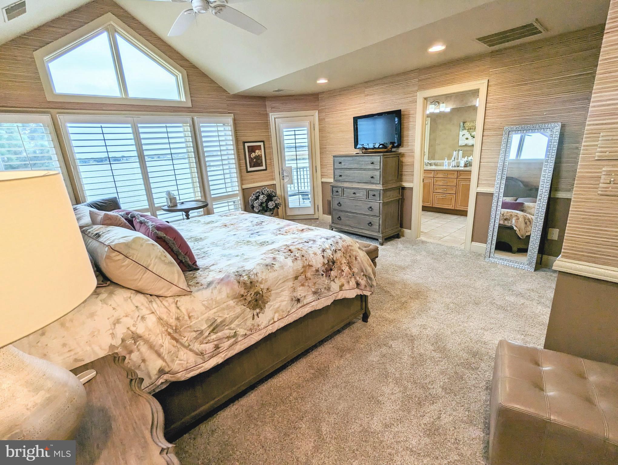 NARROWS POINTE - Residential