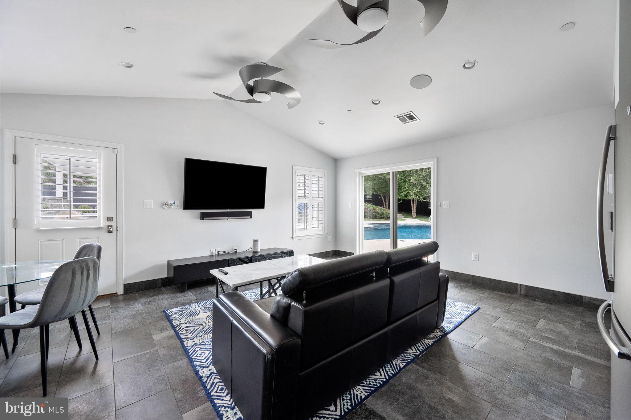 NORBECK FARM - Residential