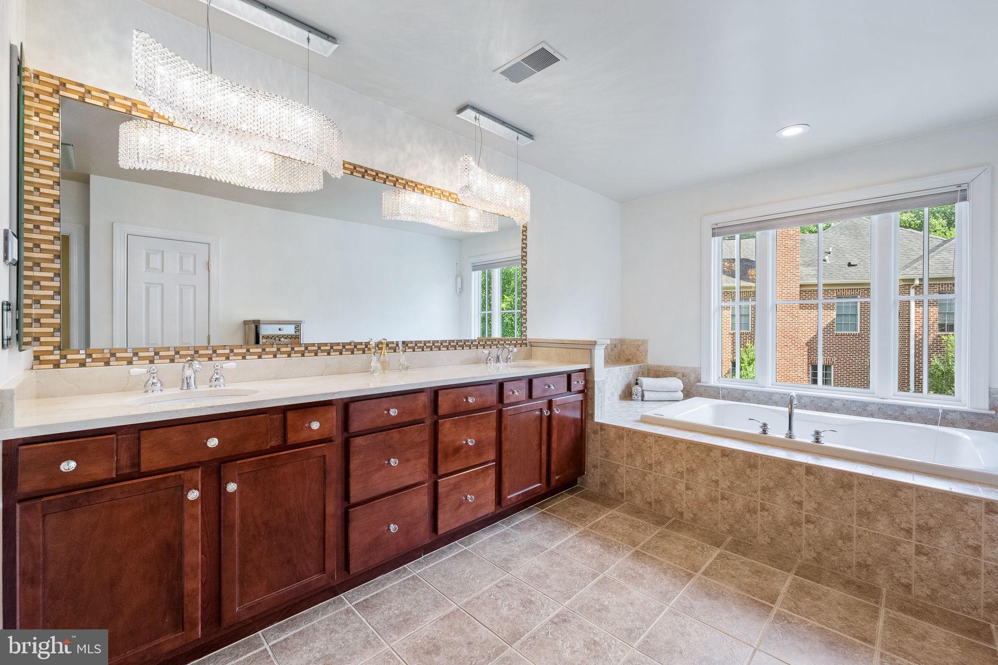 NORBECK FARM - Residential