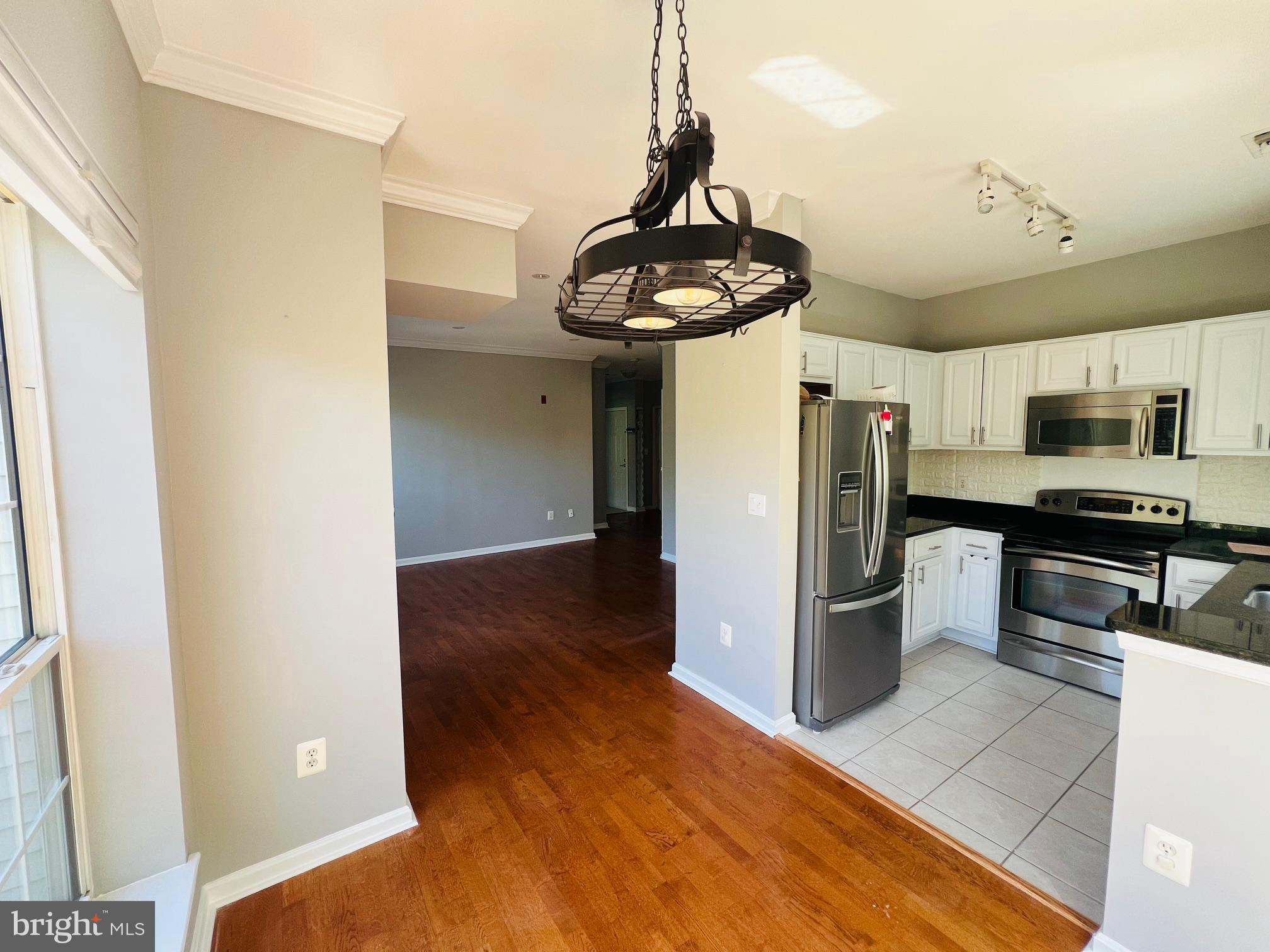 4551 STRUTFIELD LANE 4337