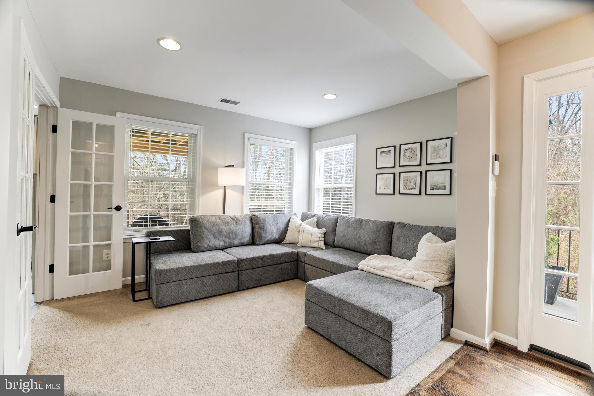 EDWARDS LANDING - Residential