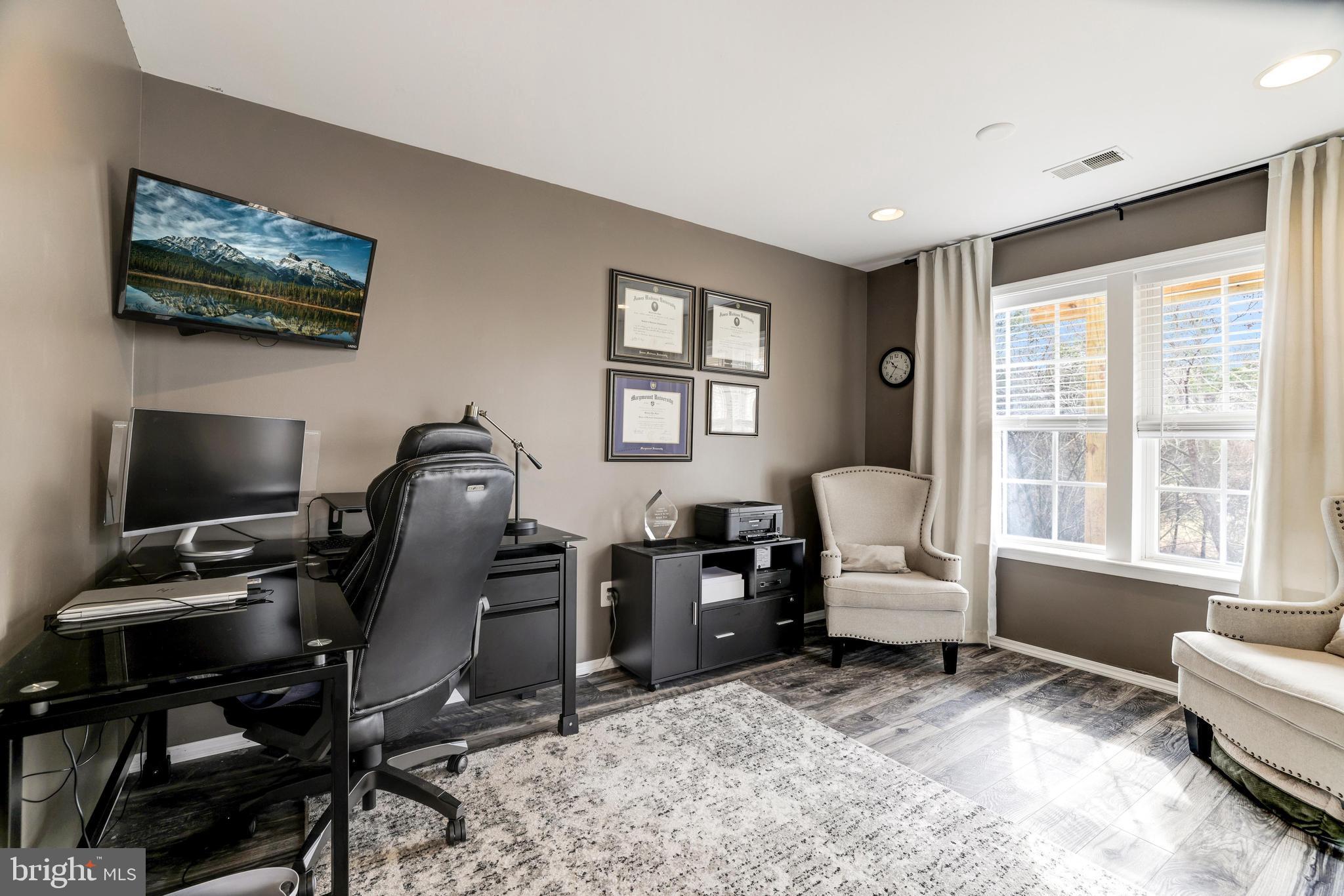 EDWARDS LANDING - Residential