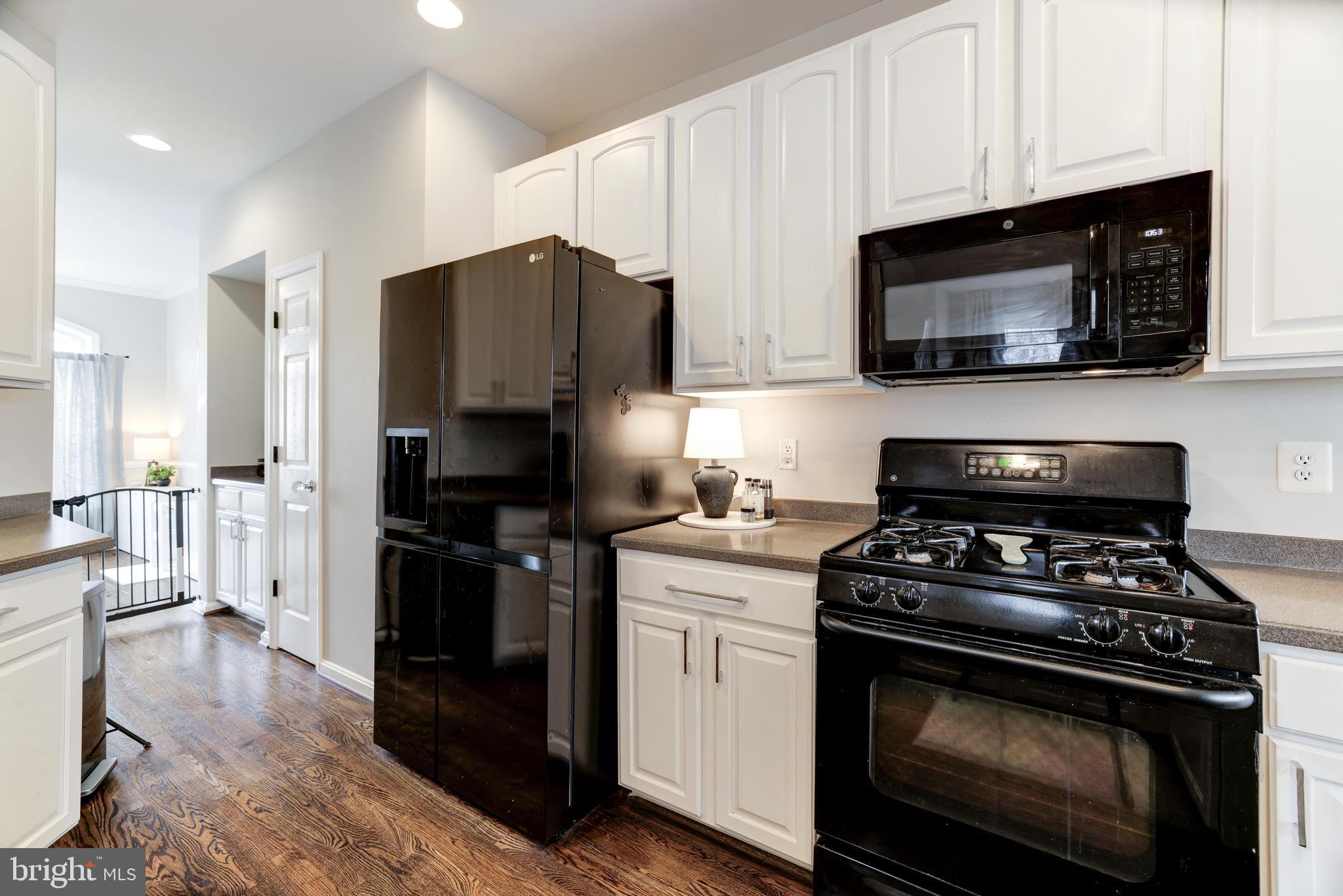 EDWARDS LANDING - Residential