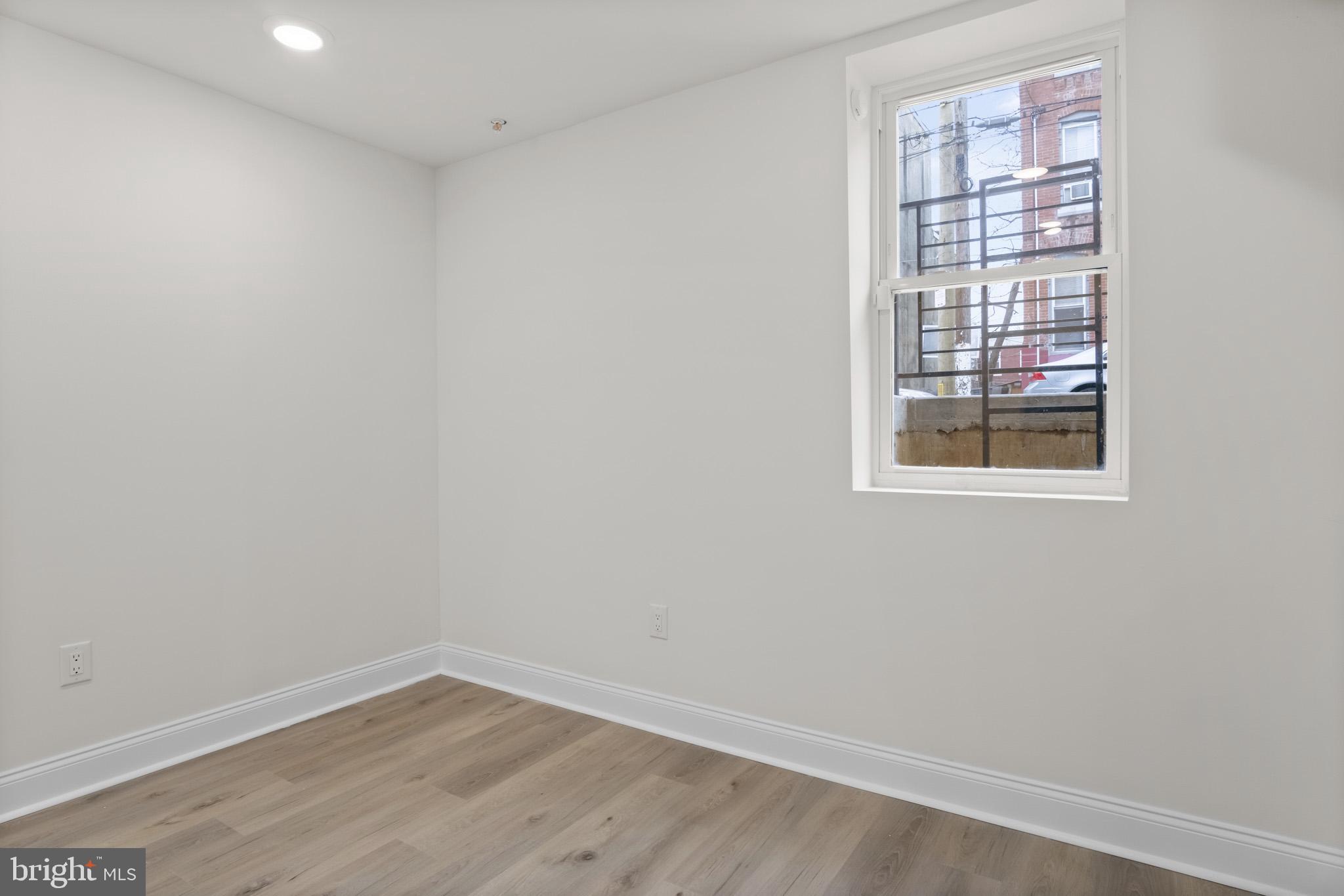 NORRIS SQUARE - Residential Income
