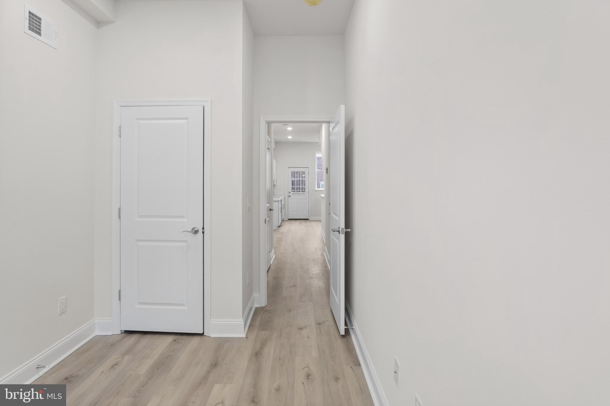 NORRIS SQUARE - Residential Income