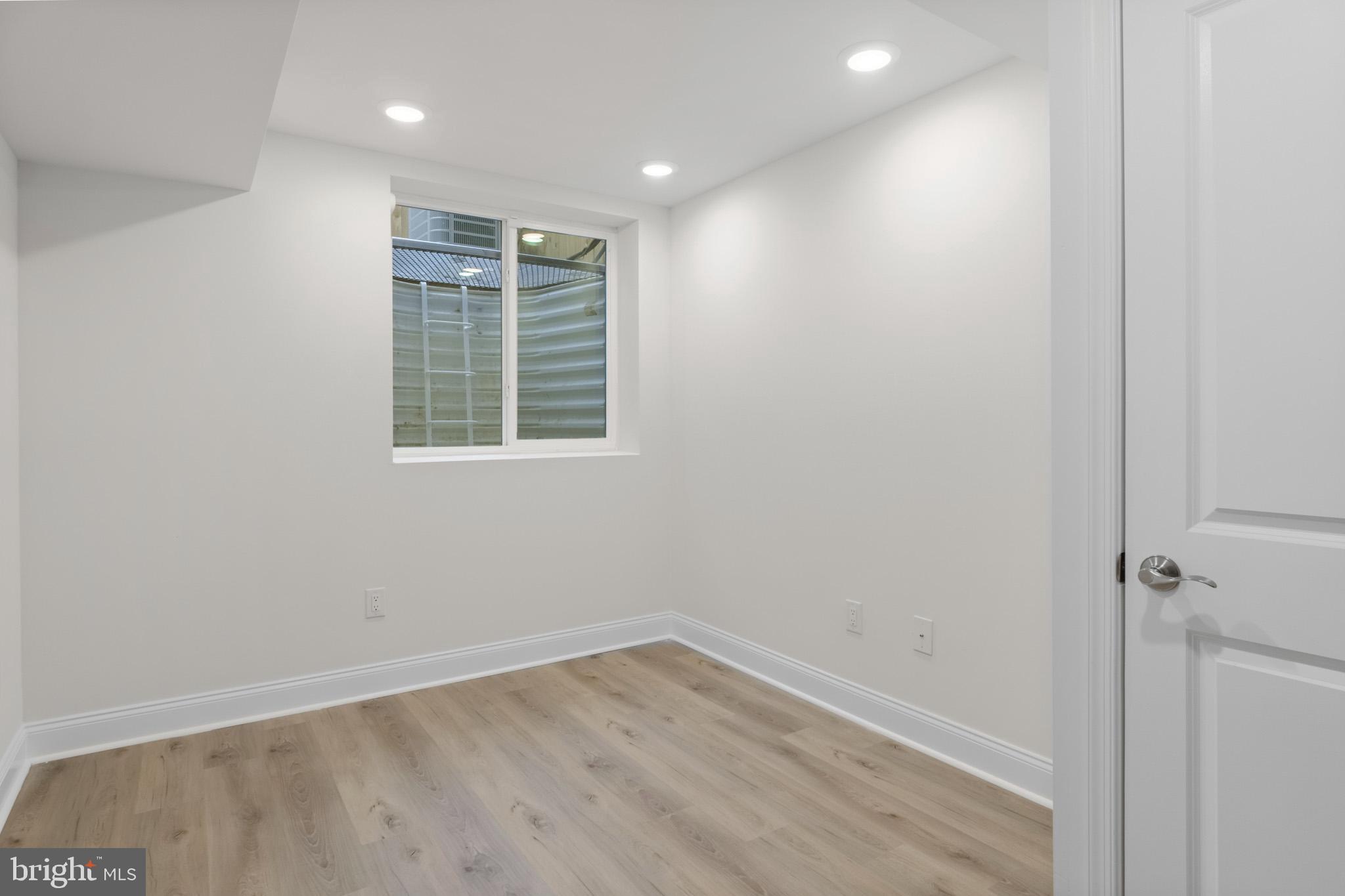 NORRIS SQUARE - Residential Income