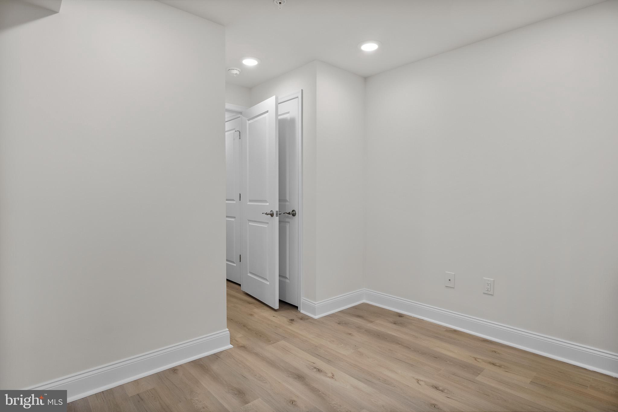 NORRIS SQUARE - Residential Income