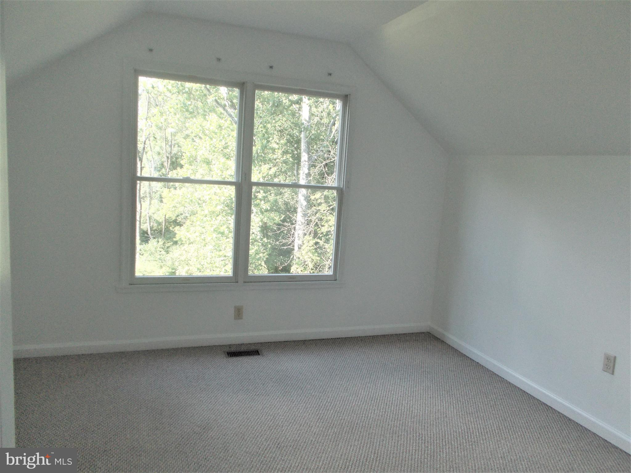 VAN LEAR - Residential Lease