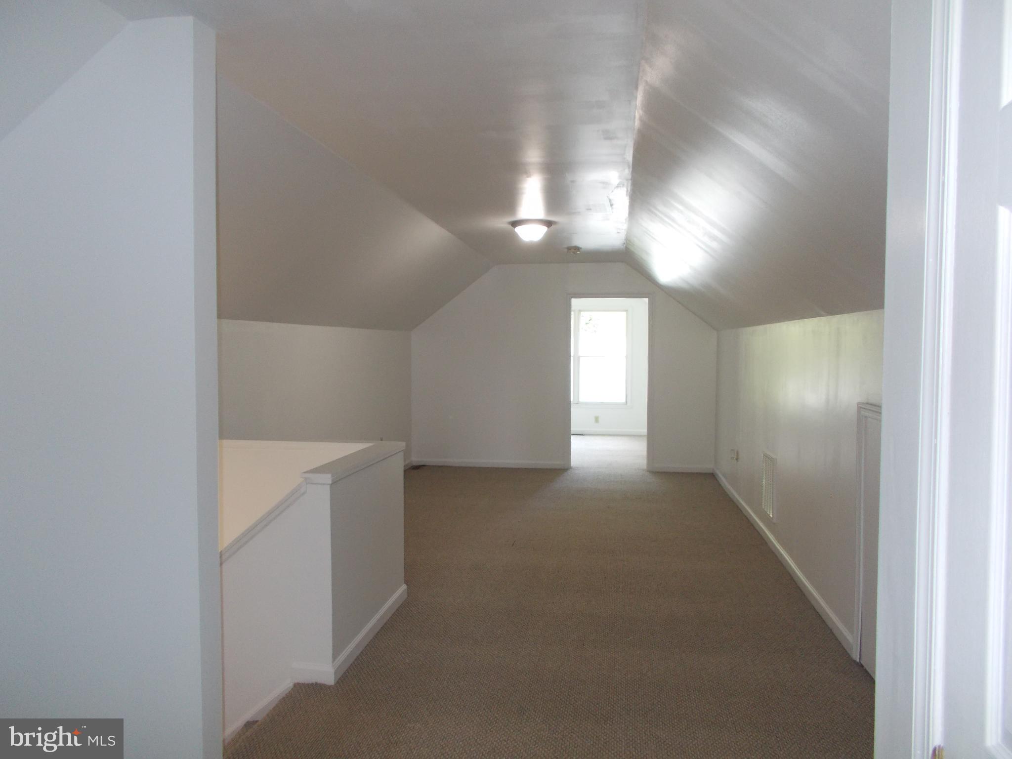 VAN LEAR - Residential Lease