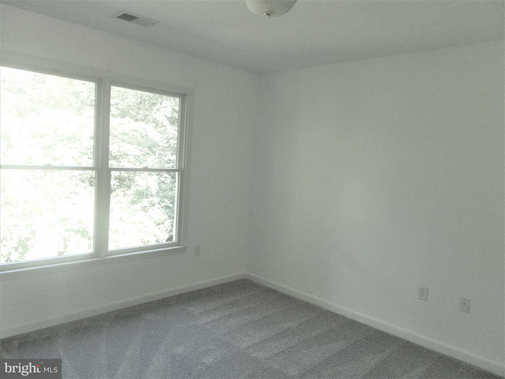 VAN LEAR - Residential Lease