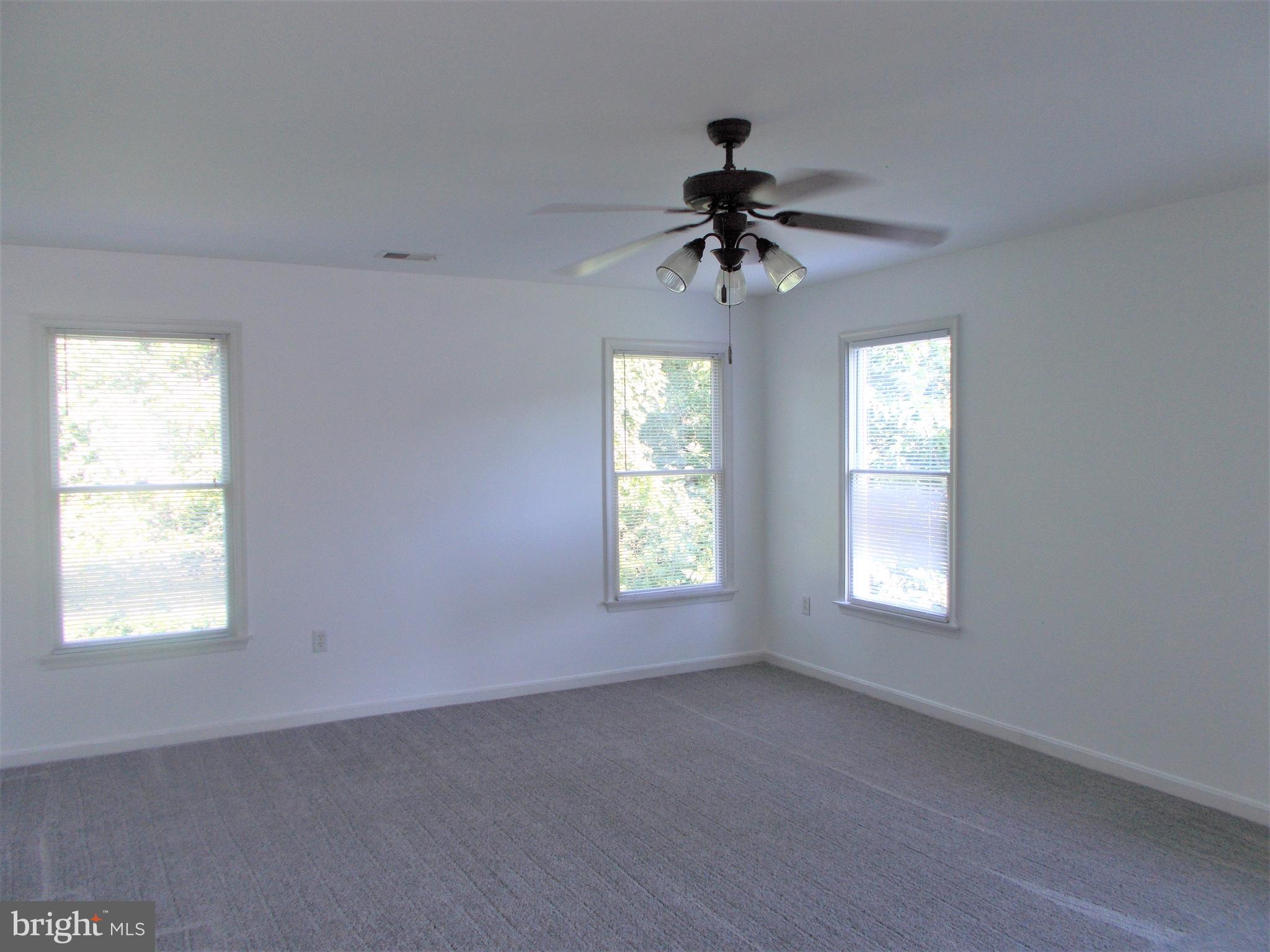 VAN LEAR - Residential Lease