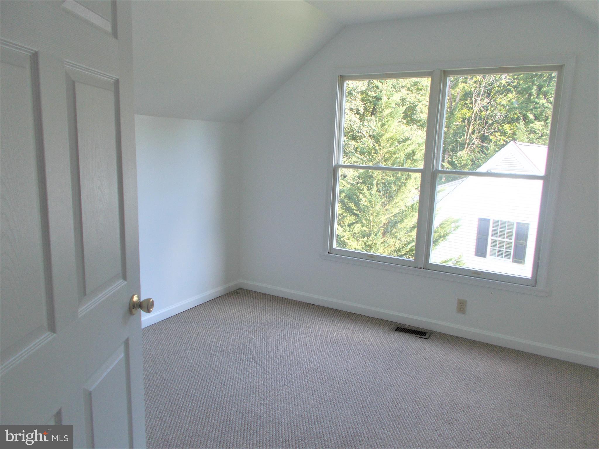 VAN LEAR - Residential Lease