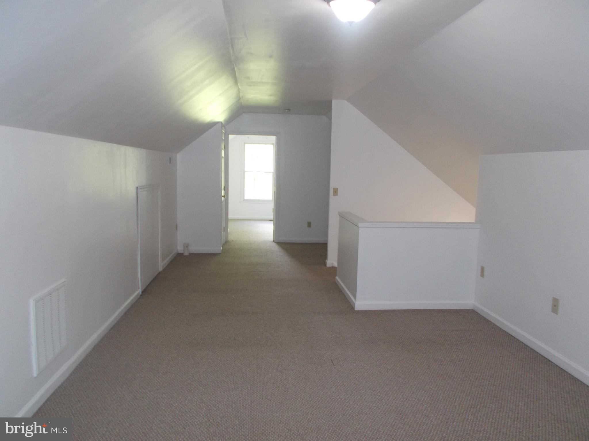 VAN LEAR - Residential Lease