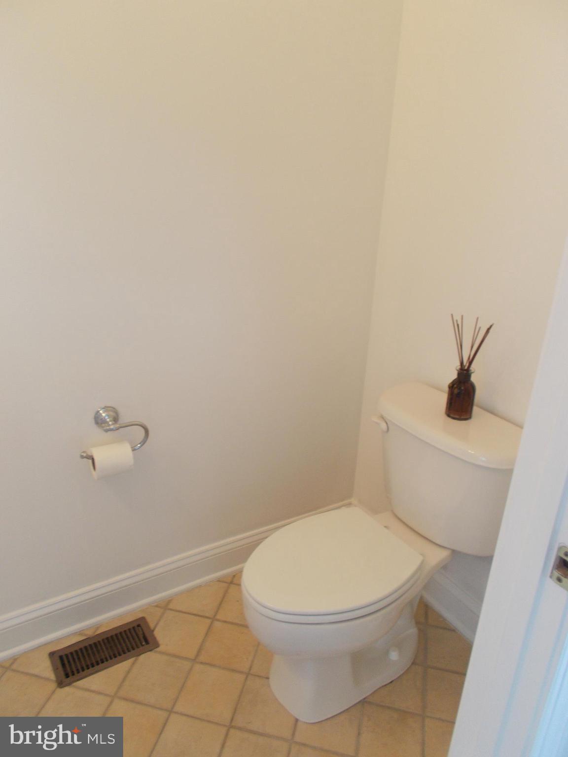 VAN LEAR - Residential Lease